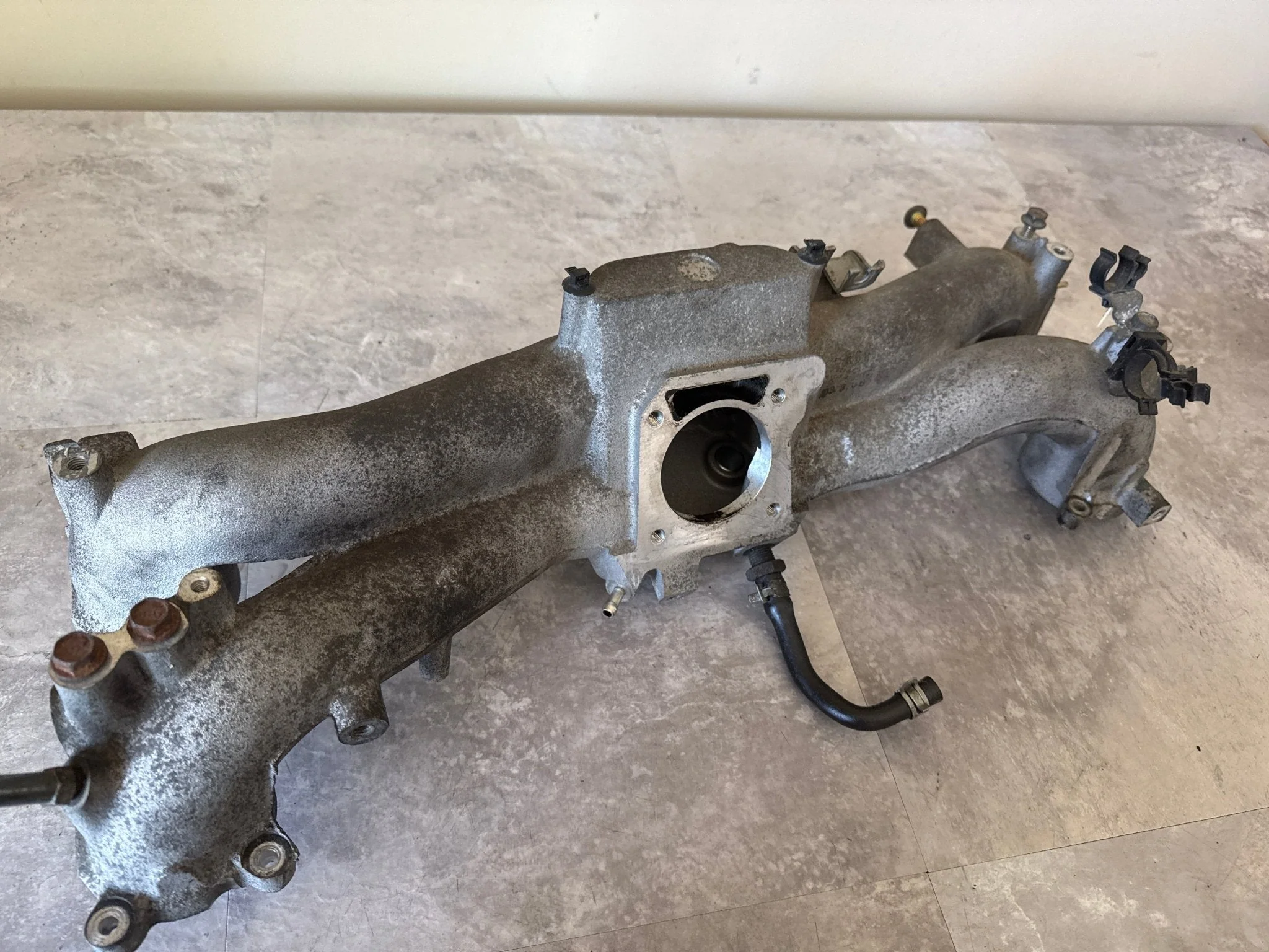 2002-2003 Subaru Impreza WRX OEM 2.0 Upper Intake Manifold (2) J1