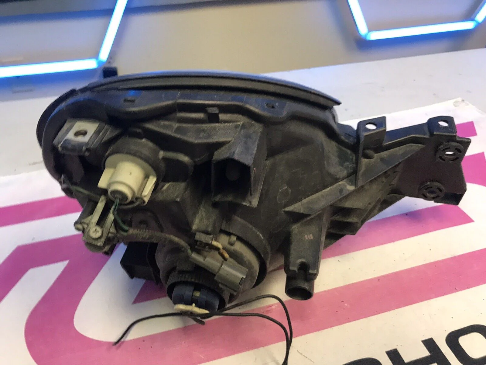 2002-2003 Subaru Impreza WRX LH OEM Driver Side Headlight Assembly - Image 4