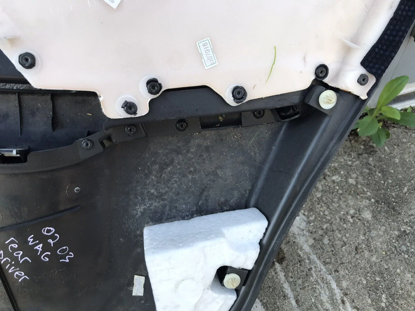 2002-2003 Subaru Impreza WRX Wagon OEM Rear LH Driver Side Door Panel - Image 11