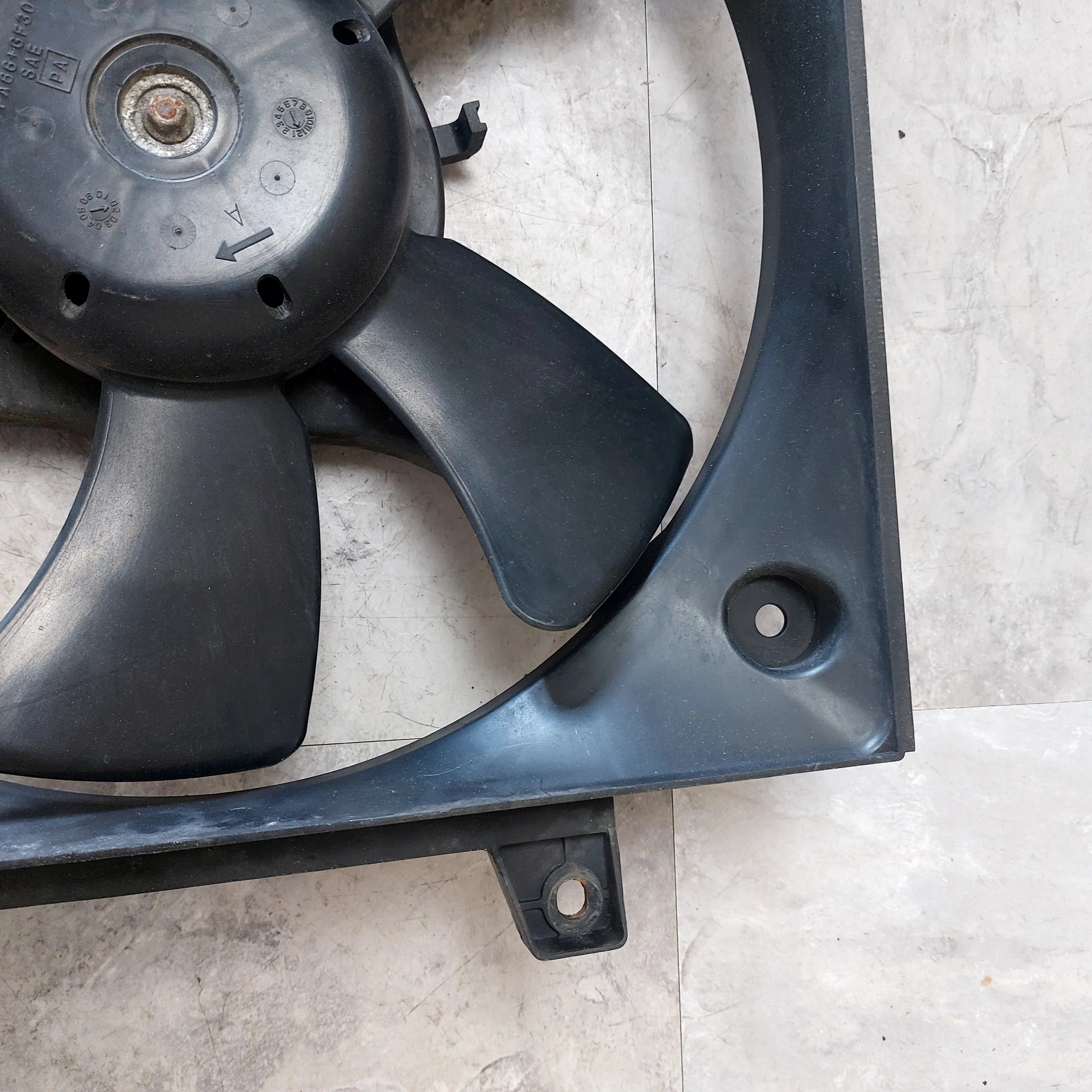 2002-2003 Subaru WRX LH Radiator OEM Cooling Fan Assembly L3 - Image 2