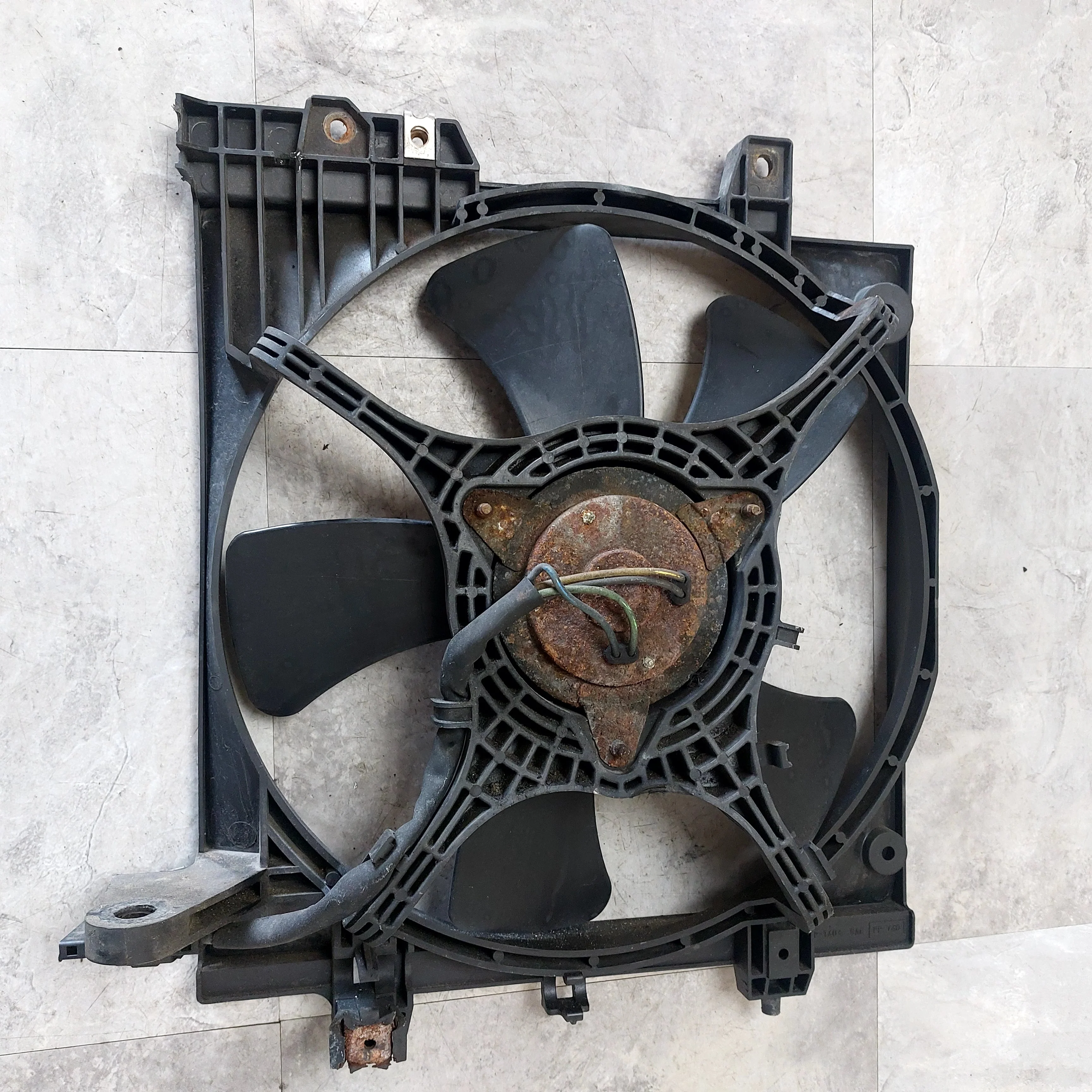 2002-2003 Subaru WRX LH Radiator OEM Cooling Fan Assembly L3 - Image 6