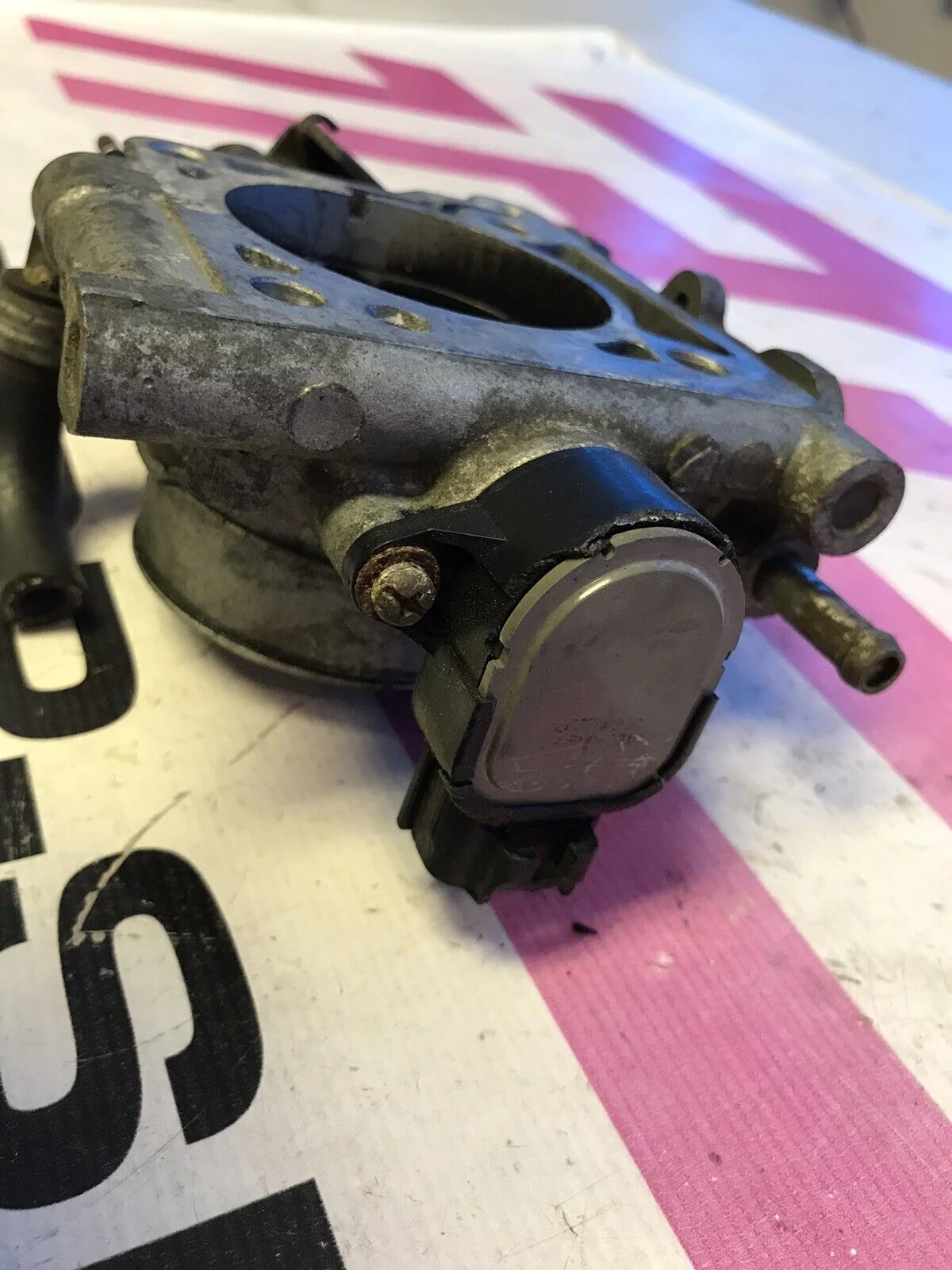2002-2004 Subaru WRX Throttle Body OEM Assembly - Image 5
