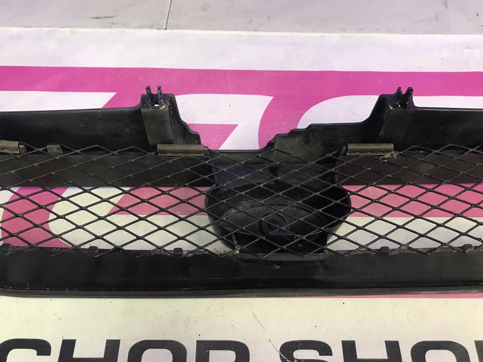 2004-2005 Subaru WRX STi Blobeye OEM Front Grille Assembly - Image 10