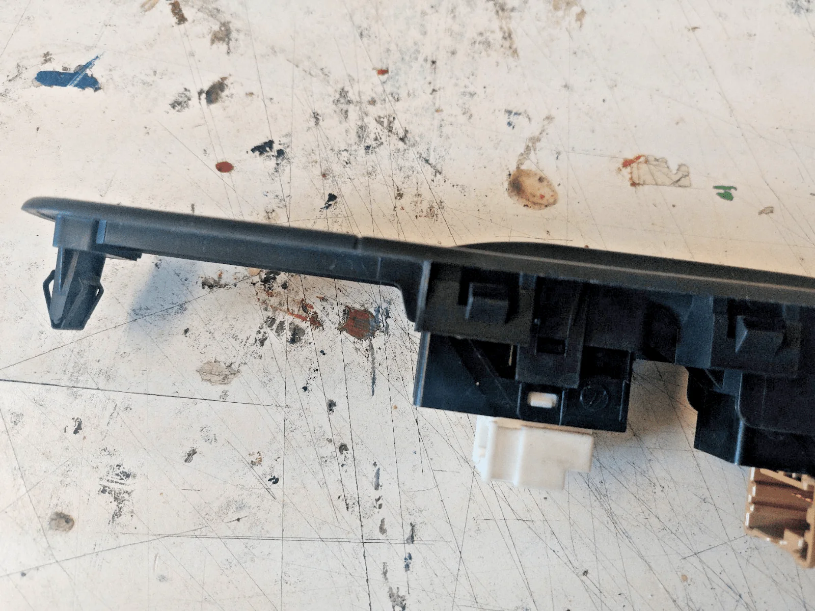 2005-2007 Subaru Impreza WRX STi OEM Fr RH Window Switch Trim E2 - Image 12