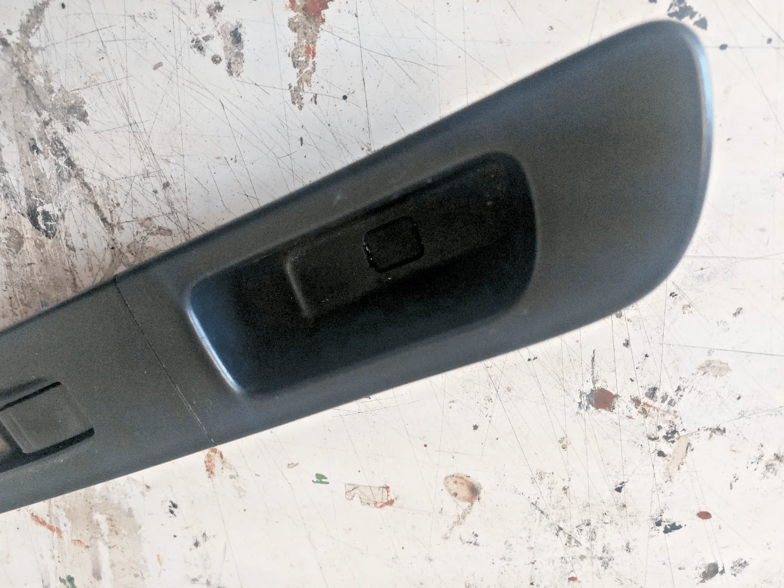 2005-2007 Subaru Impreza WRX STi OEM Fr RH Window Switch Trim E2 - Image 4