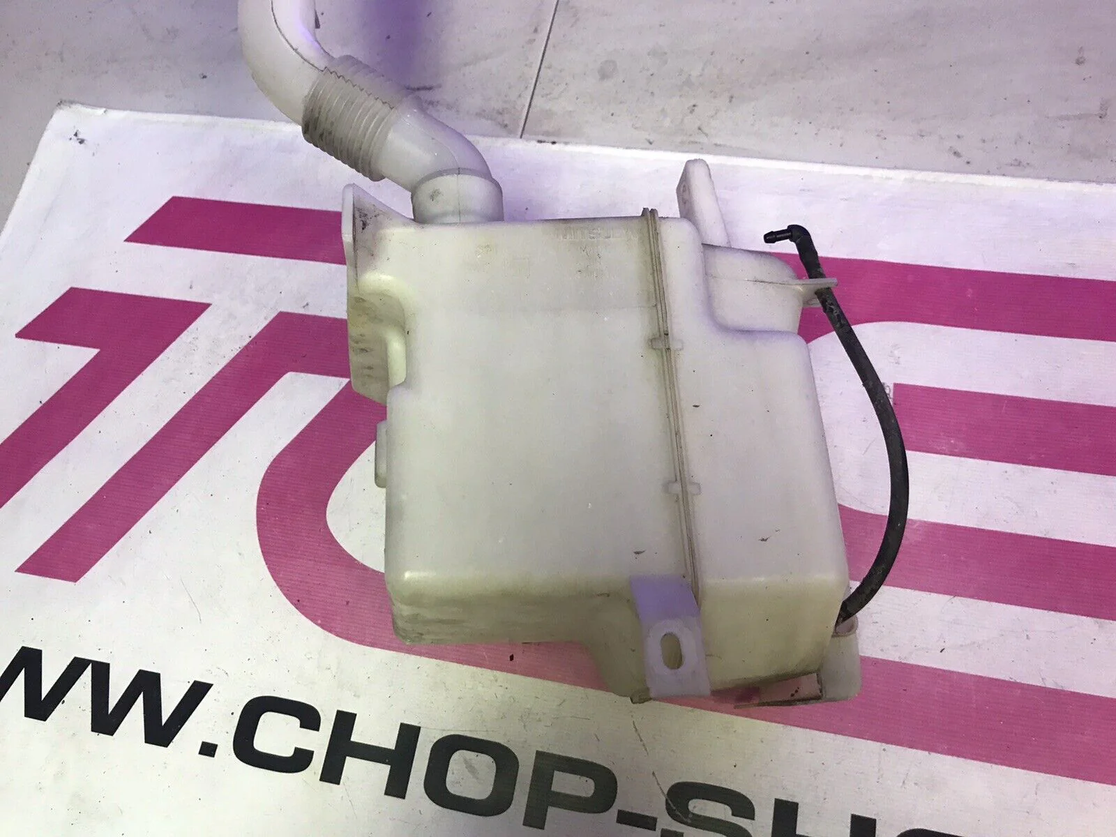 2008-2014 Subaru Impreza WRX STi OEM Windshield Washer Reservoir F5 - Image 4