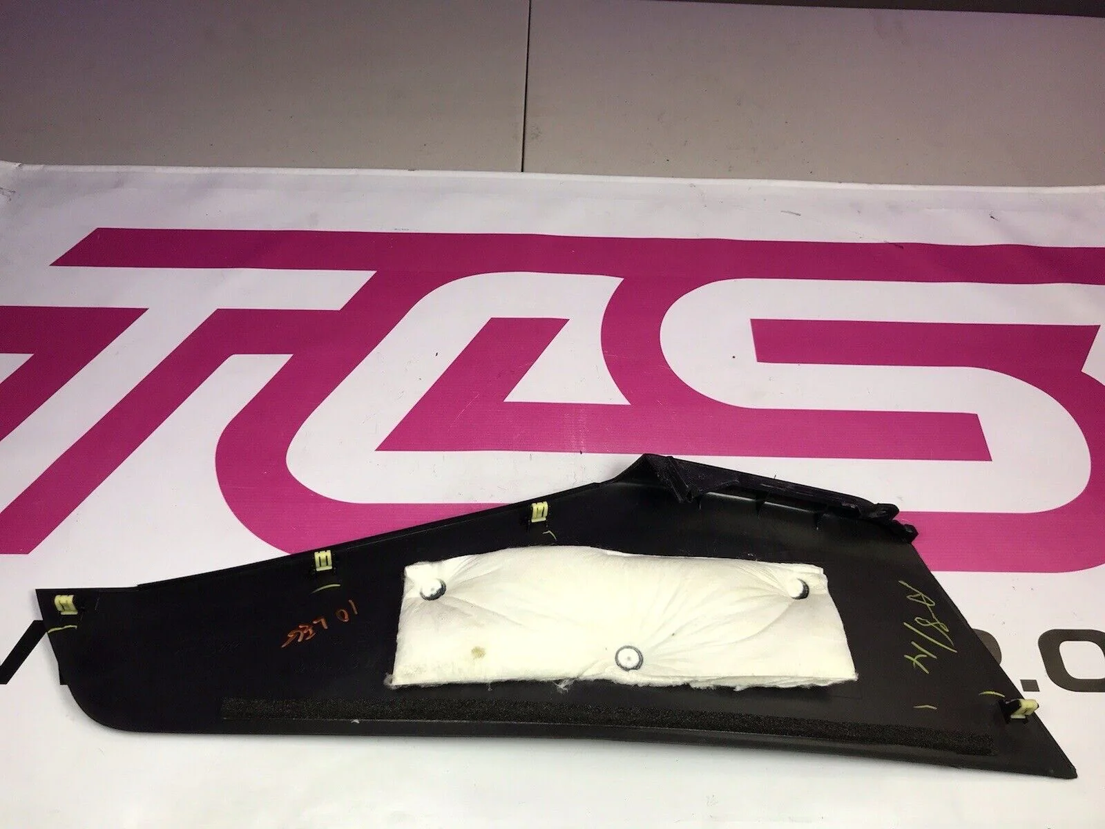 2010-2014 Subaru OEM Legacy/outback Center Console RH Trim - Image 5