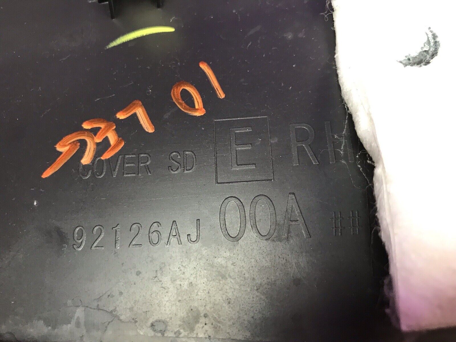 2010-2014 Subaru OEM Legacy/outback Center Console RH Trim - Image 8