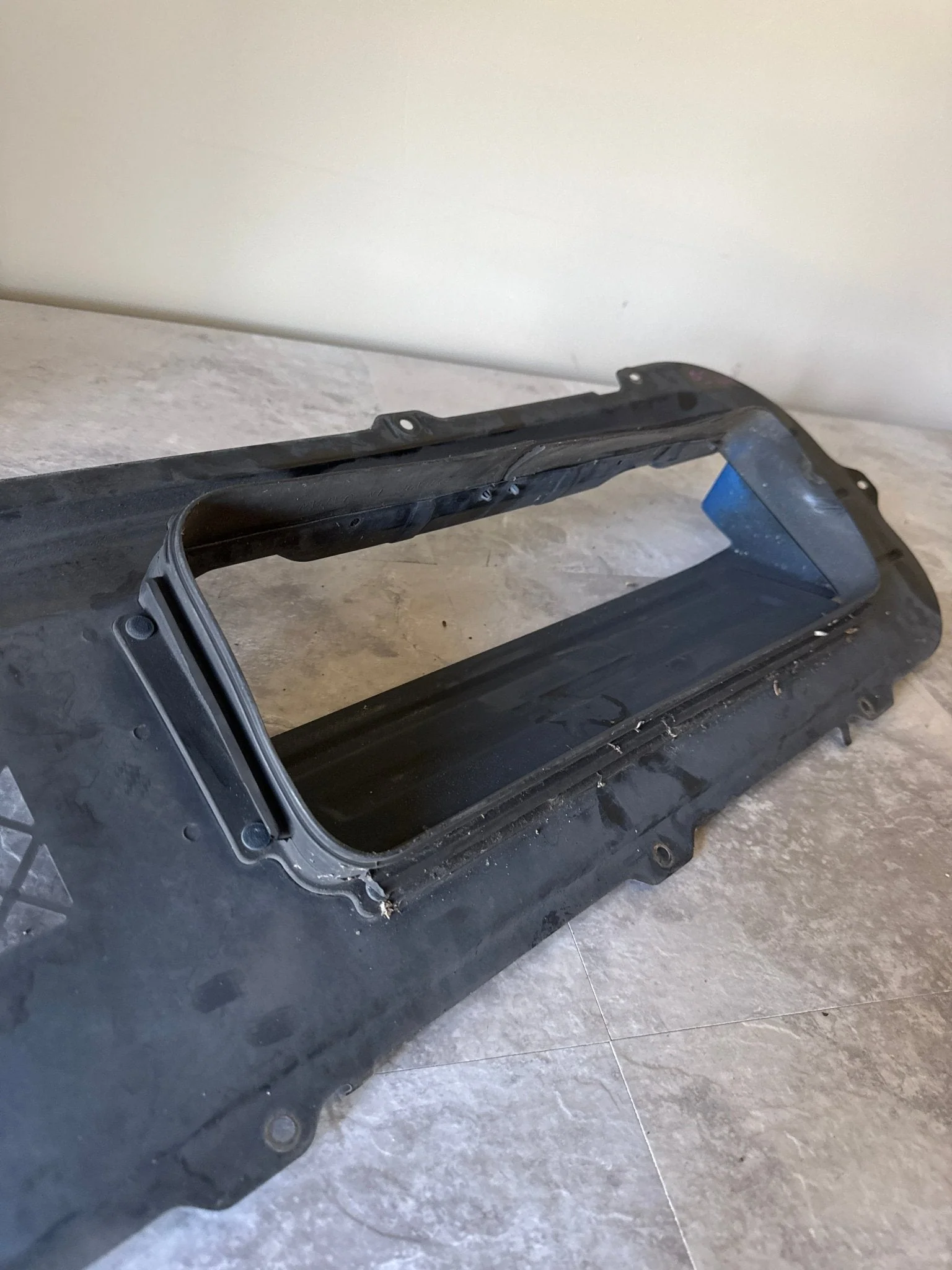 2002-2003 Subaru Impreza WRX Hood OEM Scoop Splitter Assembly (2) E5 - Image 6