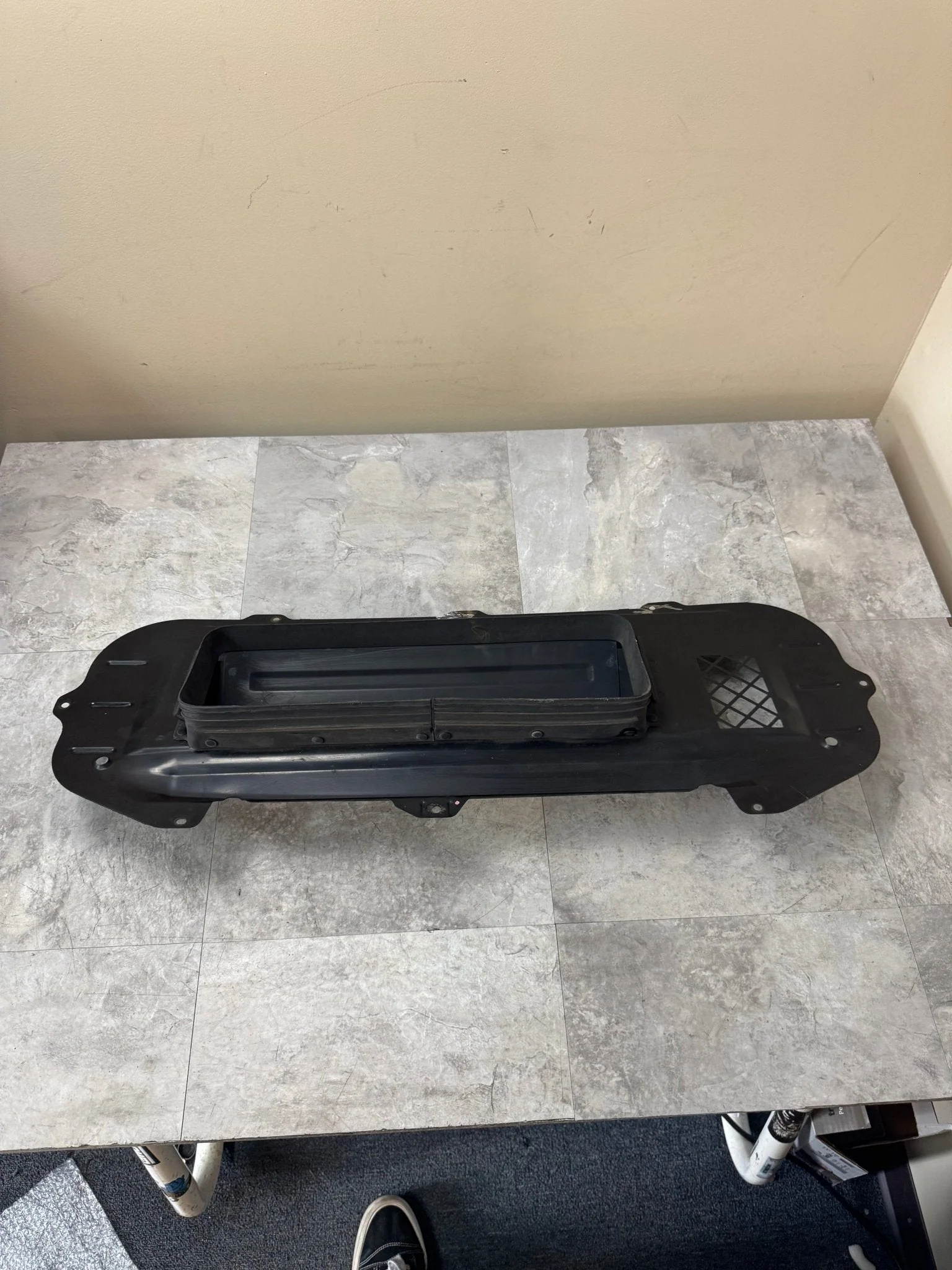 2002-2003 Subaru Impreza WRX Hood OEM Scoop Splitter Assembly E5 - Image 3