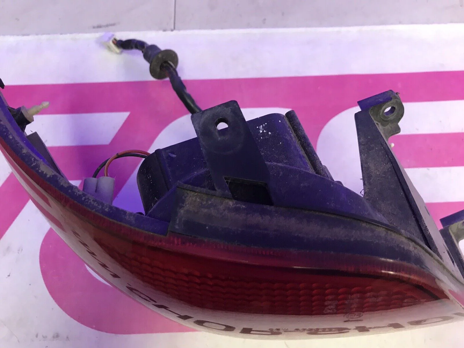 2002-2003 Subaru Impreza WRX Wagon OEM LH Driver Side Tail Light Assembly - Image 2