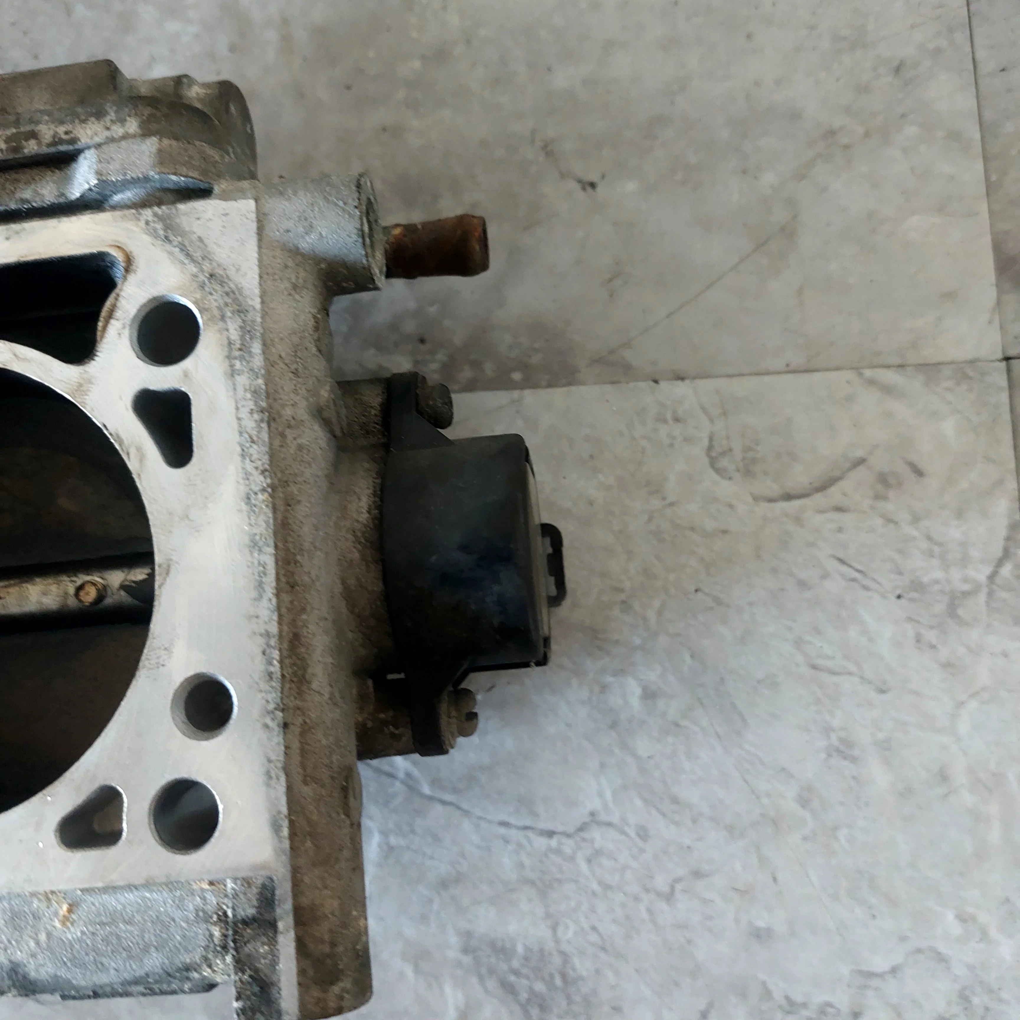 2002-2005 Subaru Impreza WRX Throttle OEM Body Assembly - Image 7