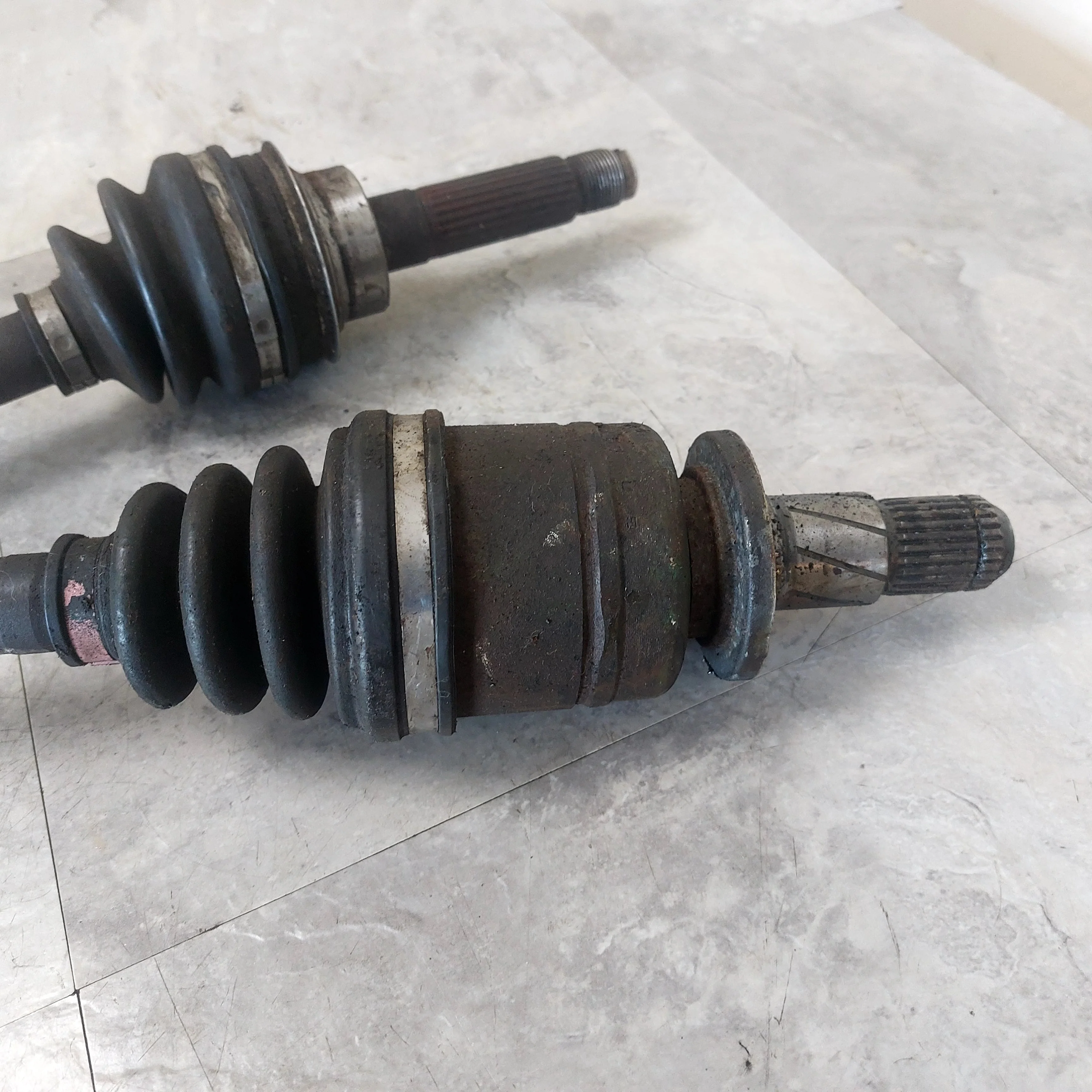 2002-2007 Subaru Impreza WRX Rear OEM Axle Pair LH RH - Image 5