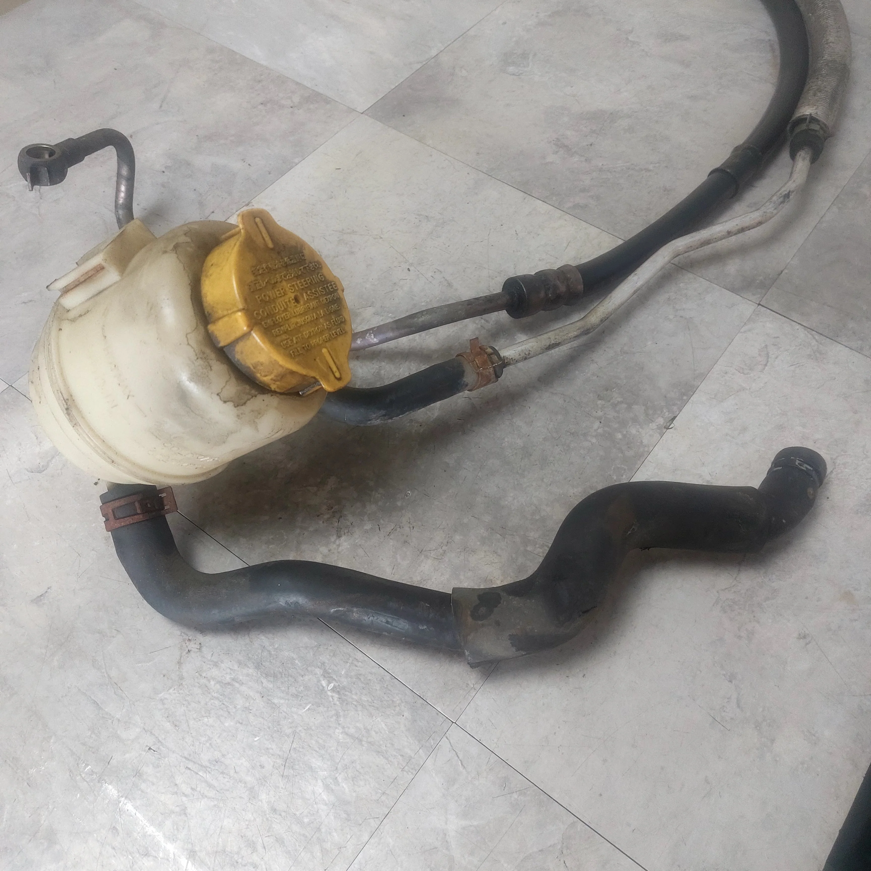 2002-2007 Subaru Impreza WRX STi OEM Power Steering Reservoir Assembly Lines J5 - Image 3
