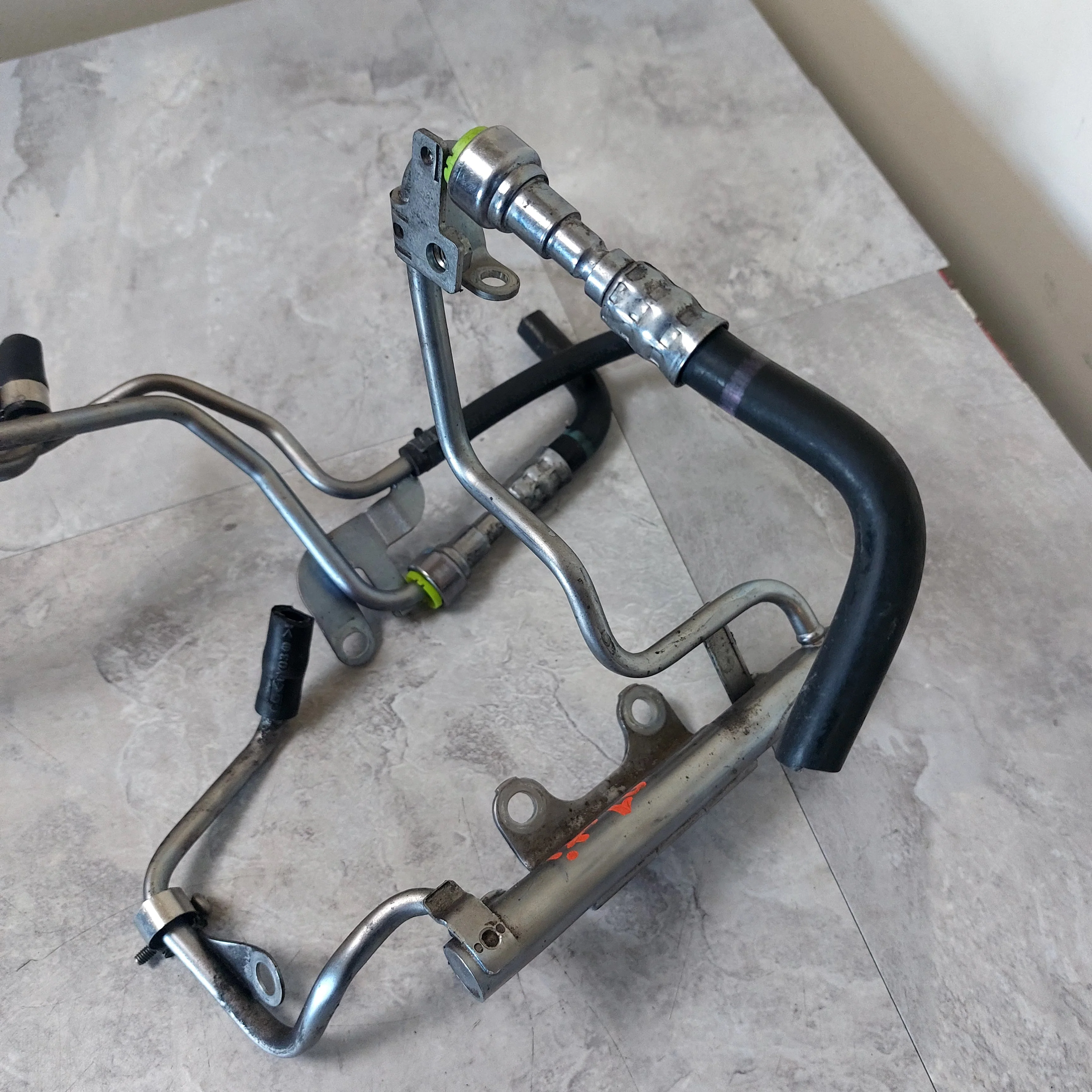 2004-2007 Subaru Impreza WRX STi OEM Fuel Rails Lines Assy E2 - Image 6