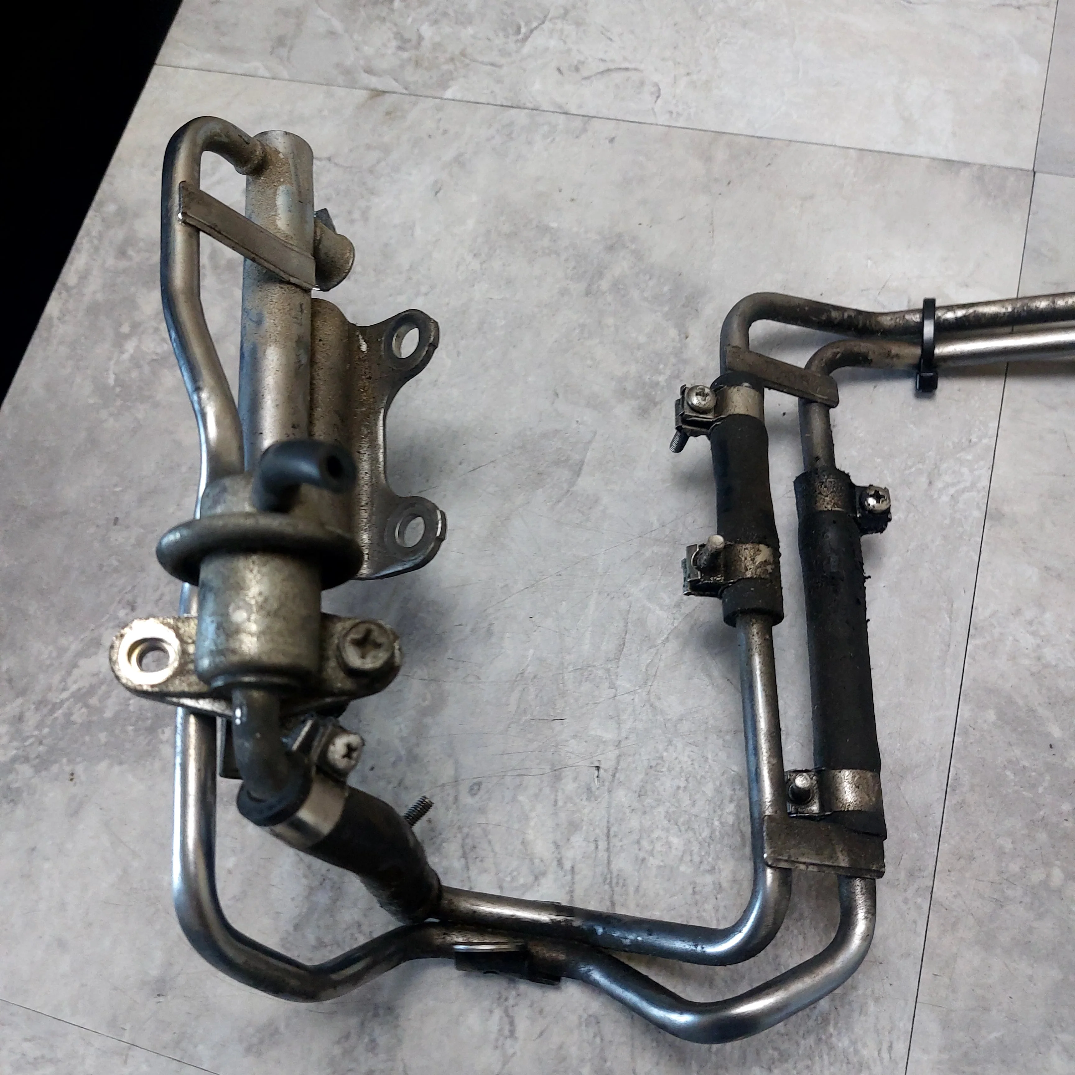 2004-2007 Subaru Impreza WRX STi OEM Fuel Rails Lines Assy E2 - Image 7