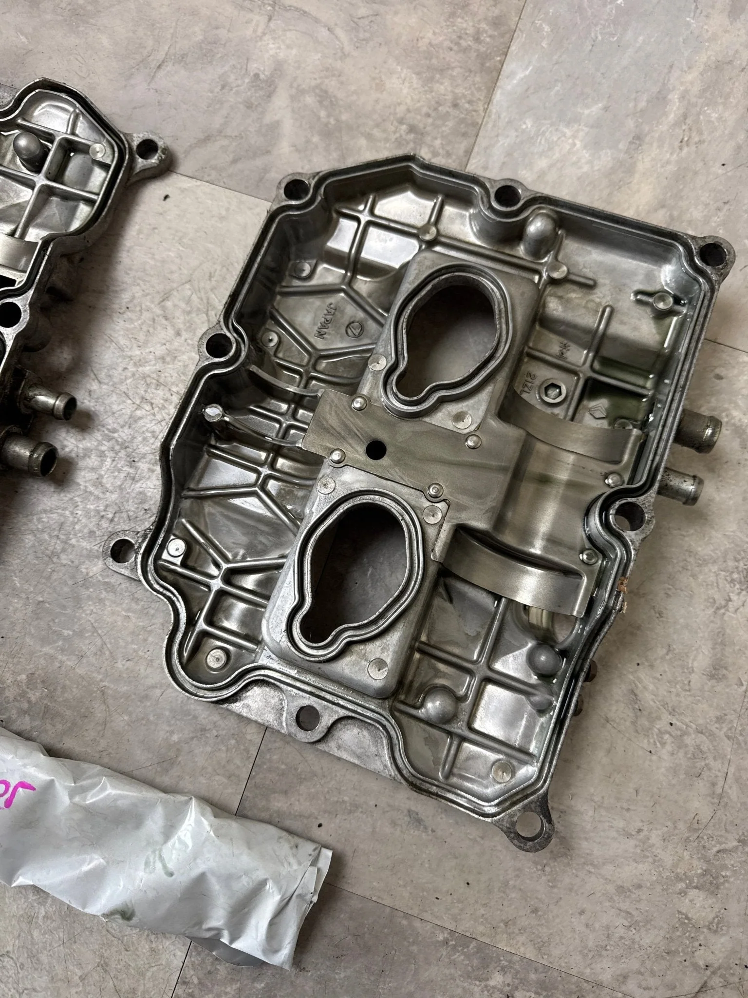 2004-2021 Subaru Engine Valve Cover OEM Set Complete Hardware - Image 2