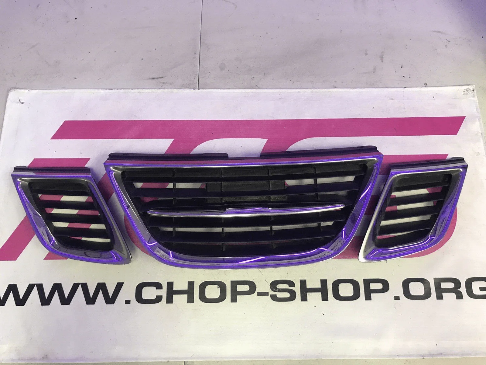 2005-2006 OEM Saab Saabaru Three Piece Grille Assembly