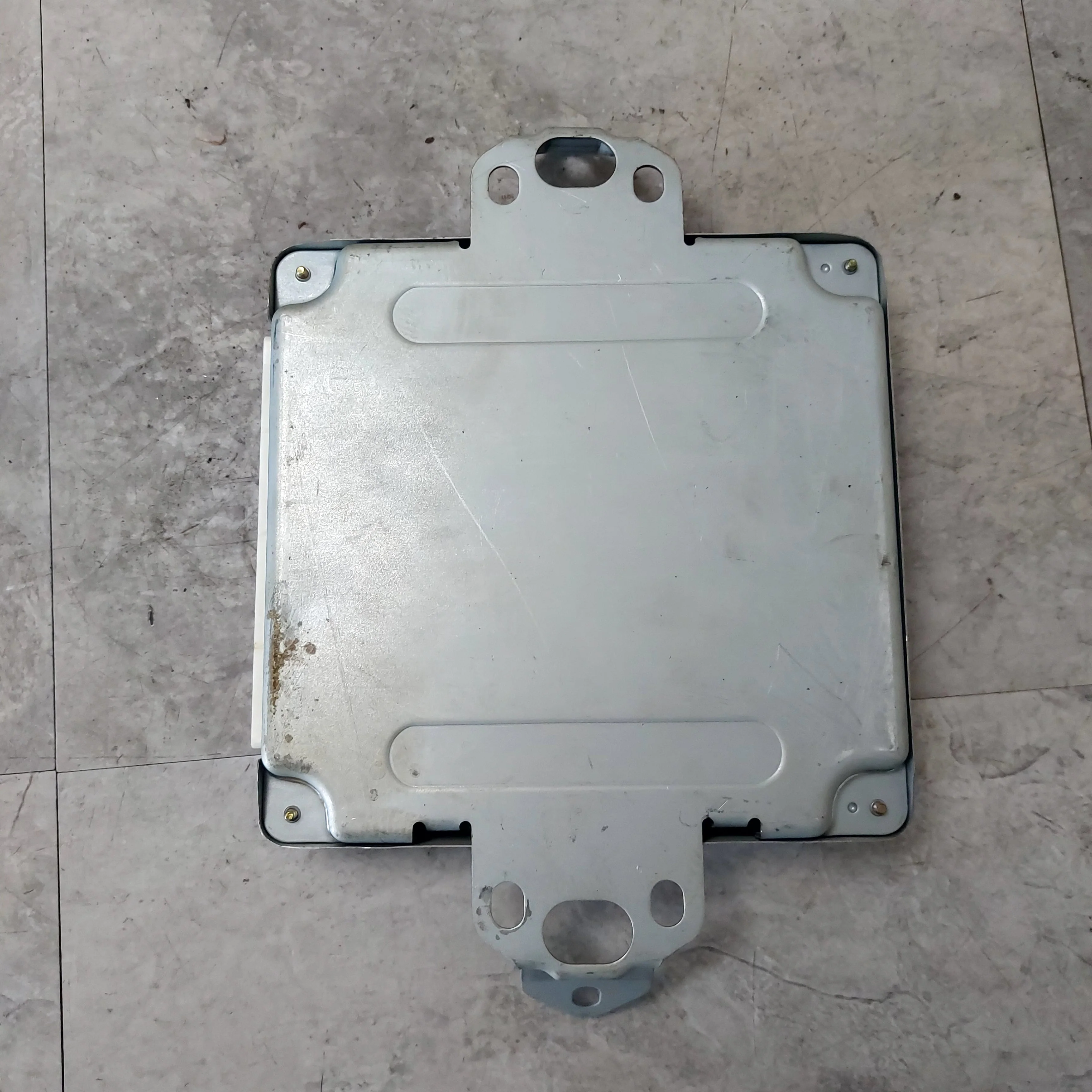 2004 Subaru WRX STi ECU OEM ECU ECM Computer Engine Control Unit - Image 4