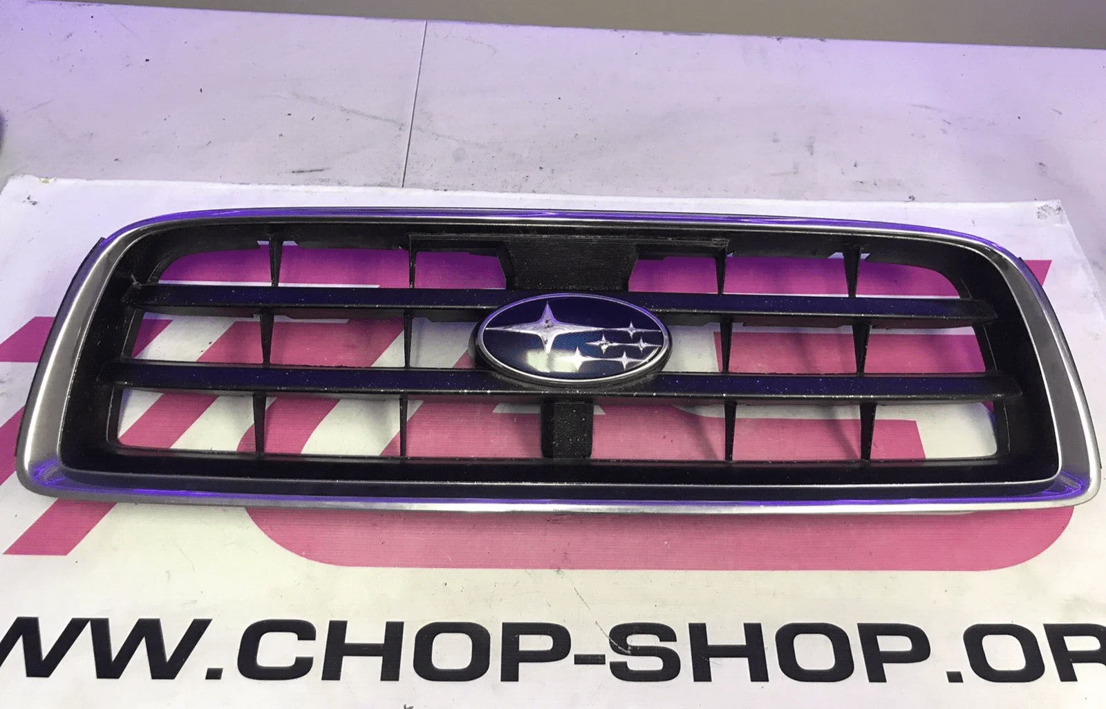 2003-2006 Subaru Forester Front Grille OEM Assembly