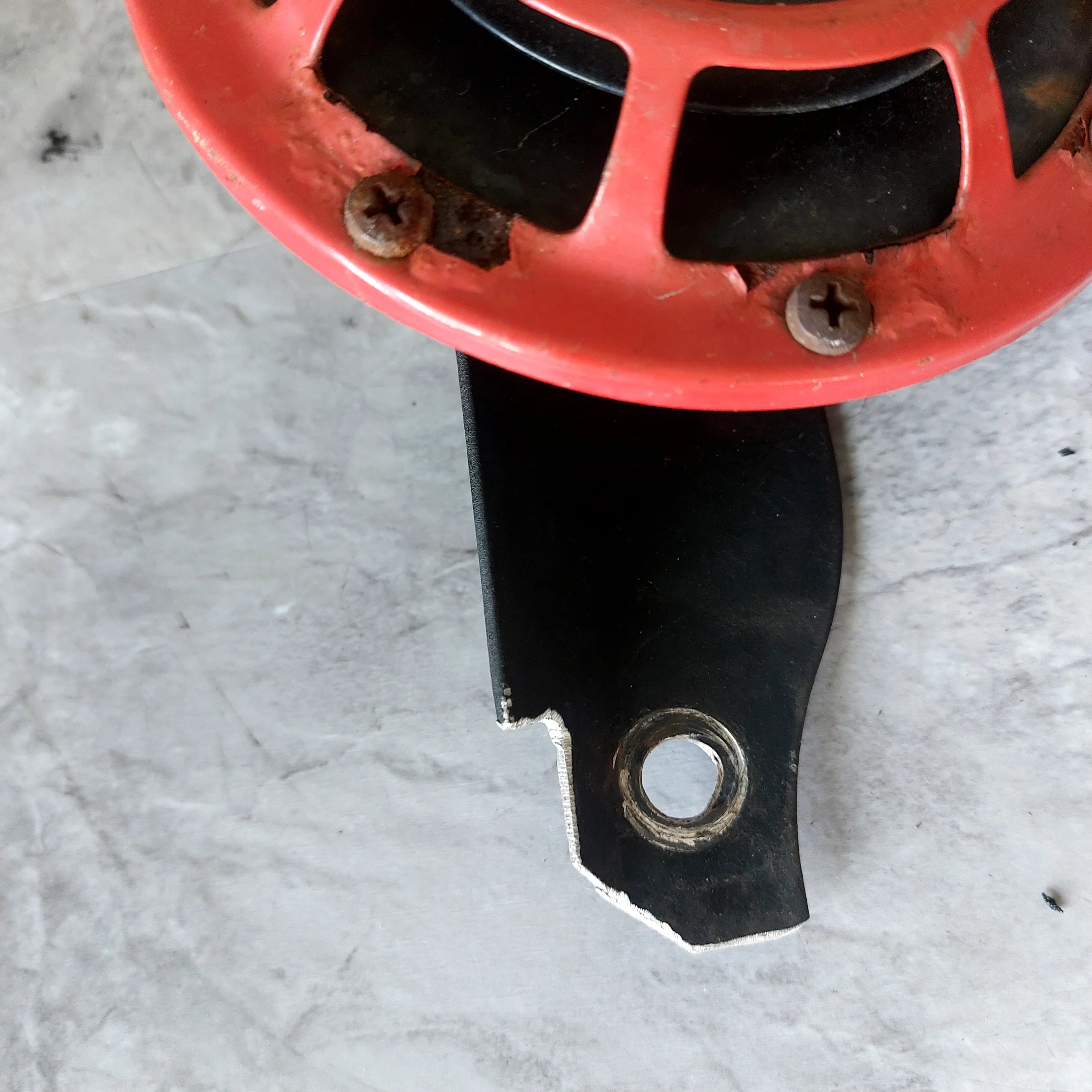 OEM Subaru Hella Disc Horn Set Pair 12V 300hz VW Audi As Is G2 - Image 5