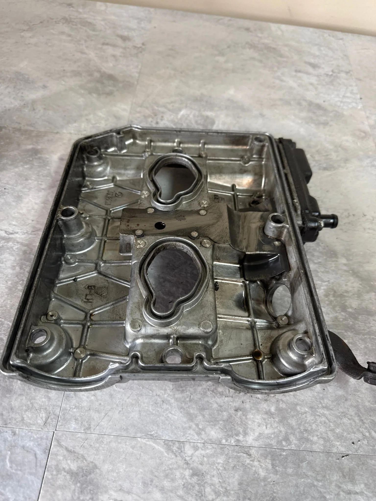 2002-2005 Subaru Impreza WRX LH OEM Driver Side Valve Cover (02 WRX - Image 4