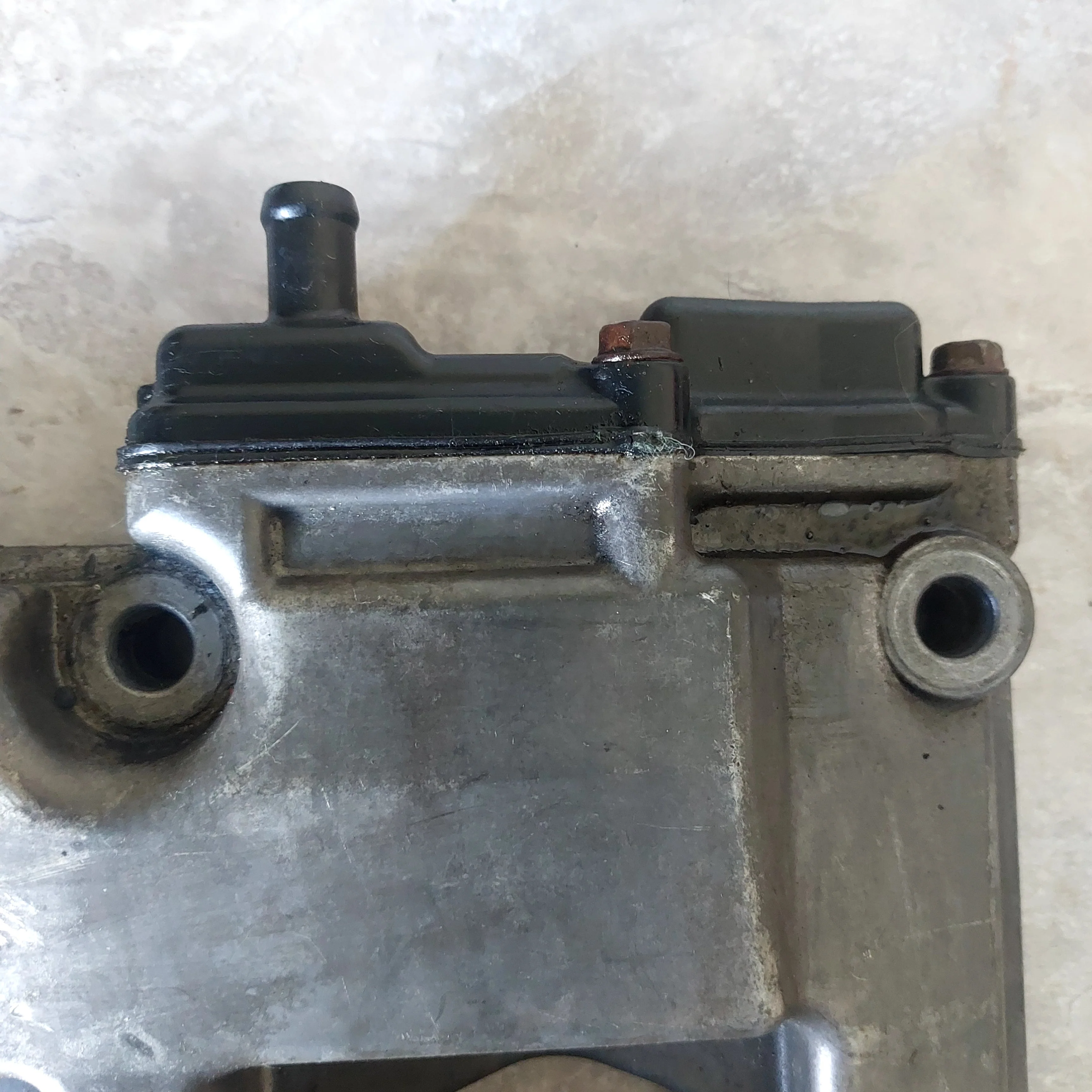 2002-2005 Subaru Impreza WRX LH OEM Driver Side Valve Cover - Image 2