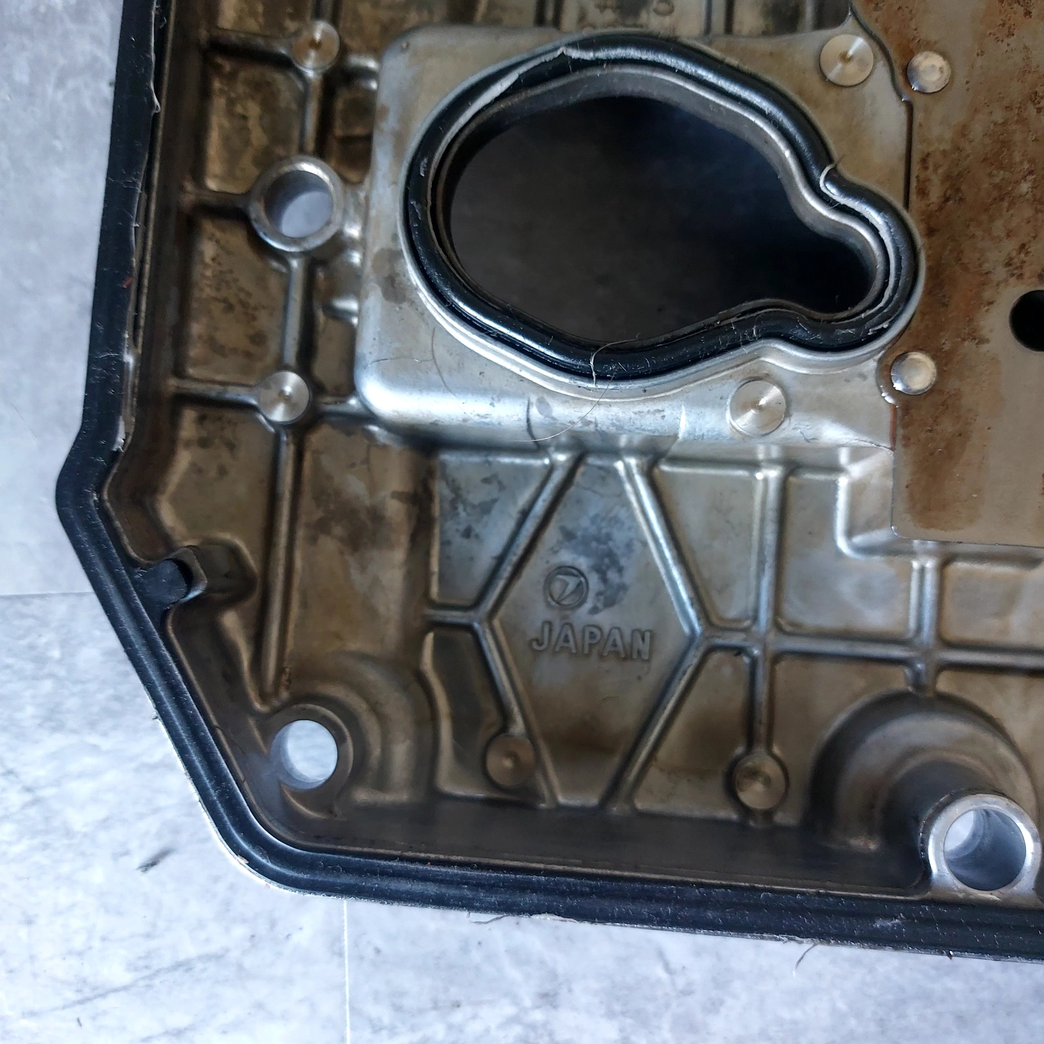 2002-2005 Subaru Impreza WRX LH OEM Driver Side Valve Cover - Image 9