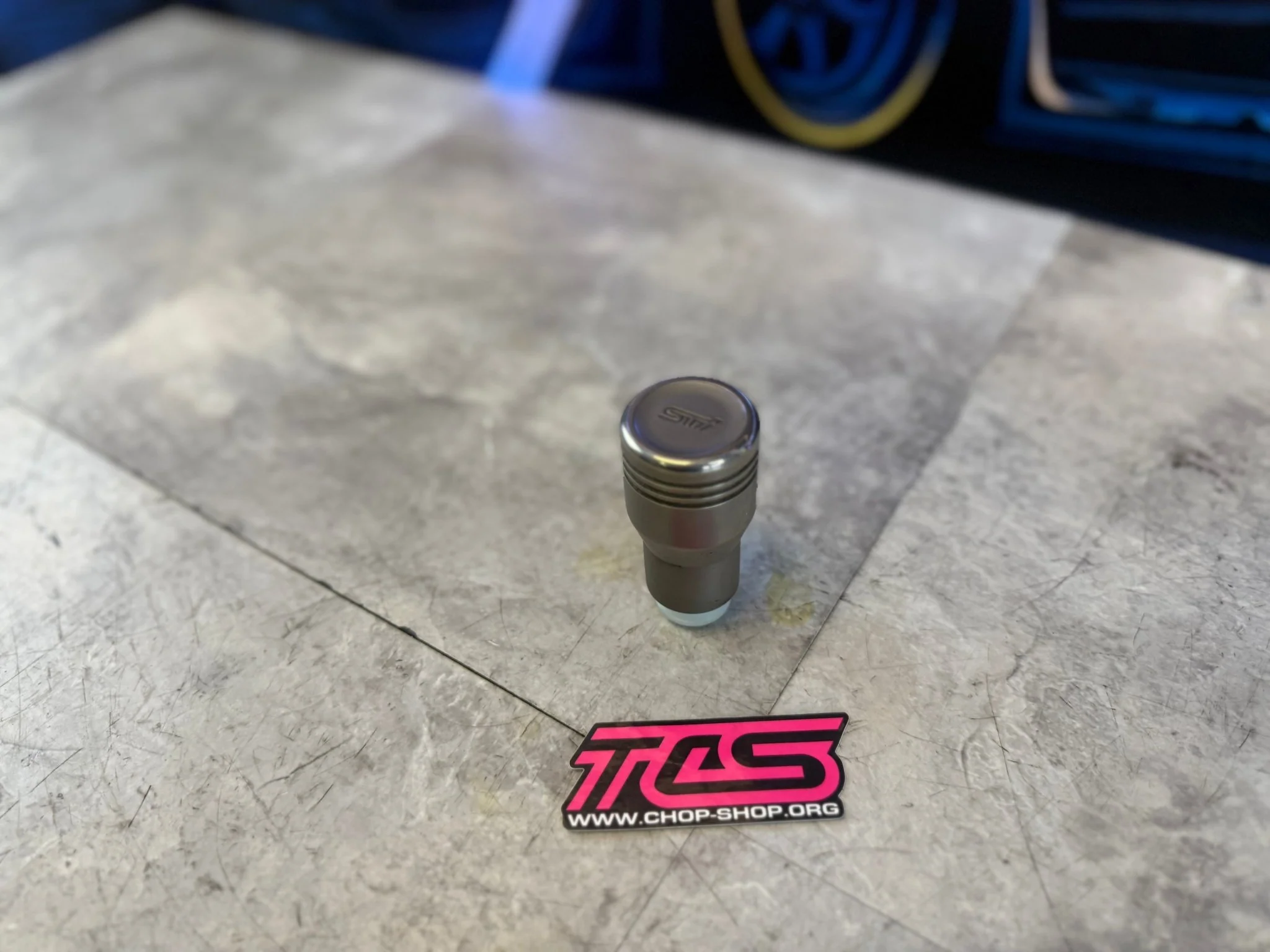 Oem optional shift KNOB 5 speed titanium w/ adapter Subaru wrx Impreza Forester legacy “ STi “ style - Image 3