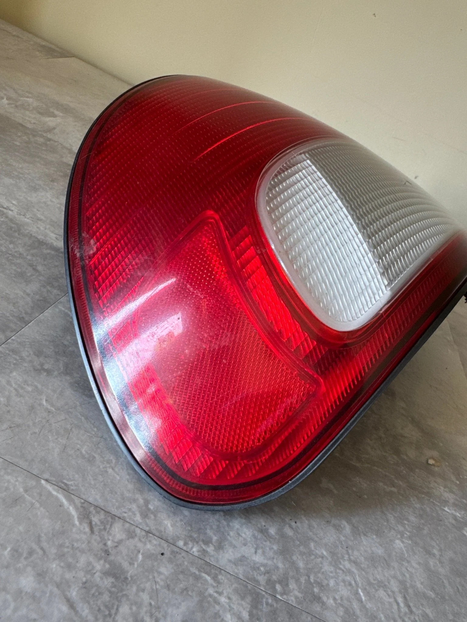 2002-2003 Subaru Impreza WRX RH OEM Side Tail Light Assembly Sedan A4 - Image 3
