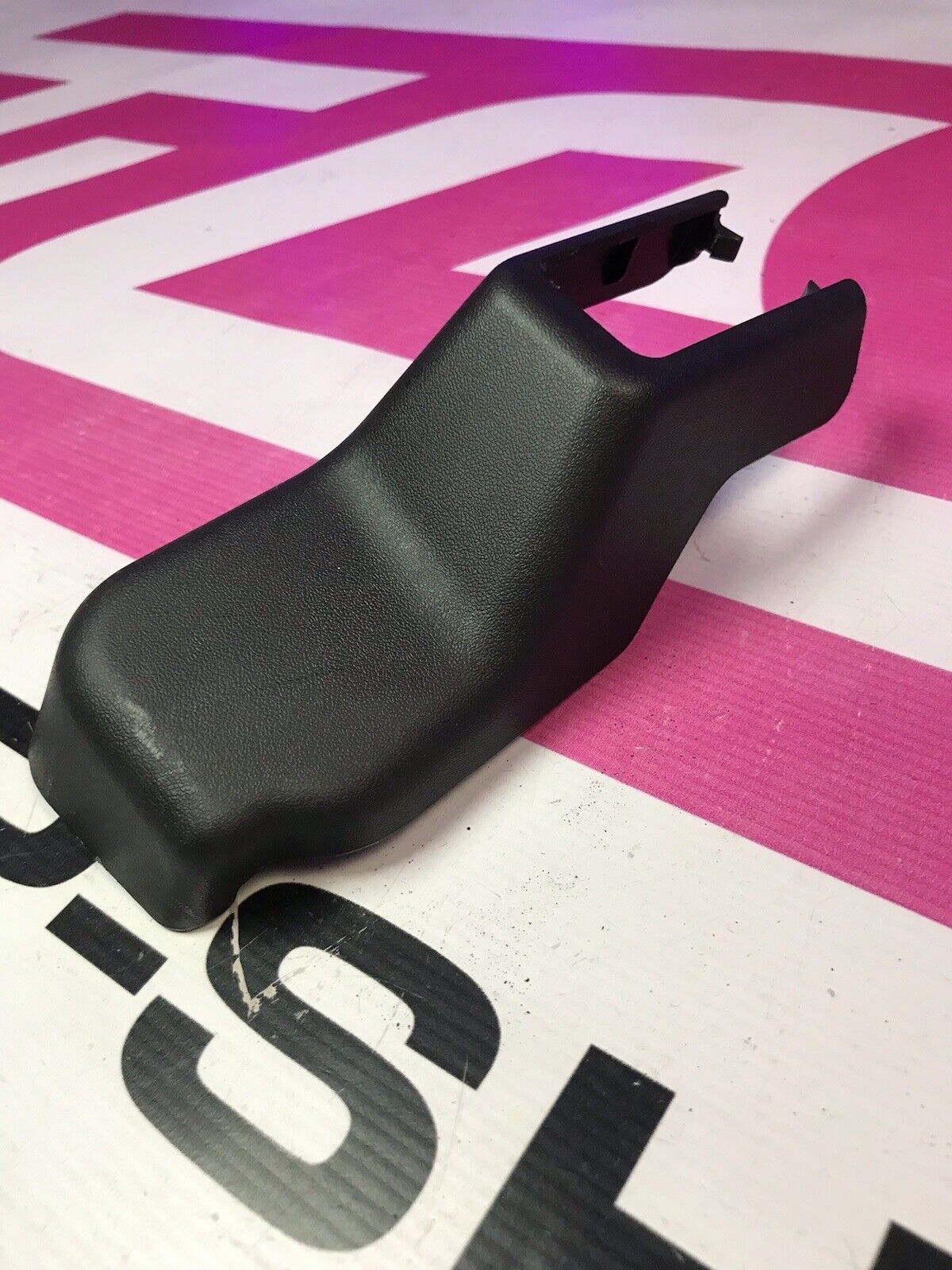 2004-2007 Subaru Seat Track Cover OEM Outer Impreza/wrx/sti/outback - Image 2
