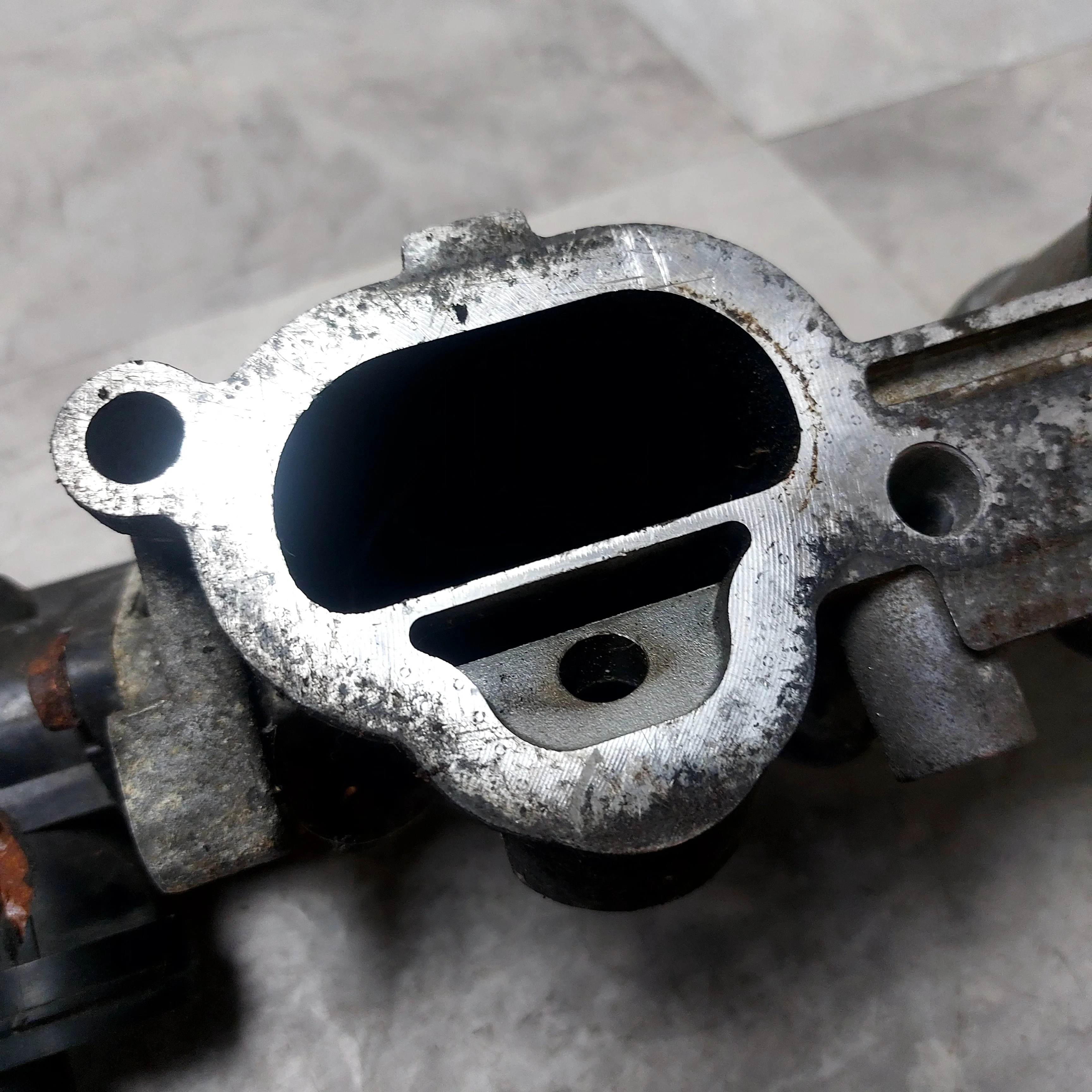 2002-2003 Subaru Impreza WRX Engine OEM Intake Manifold TGV C2 - Image 4