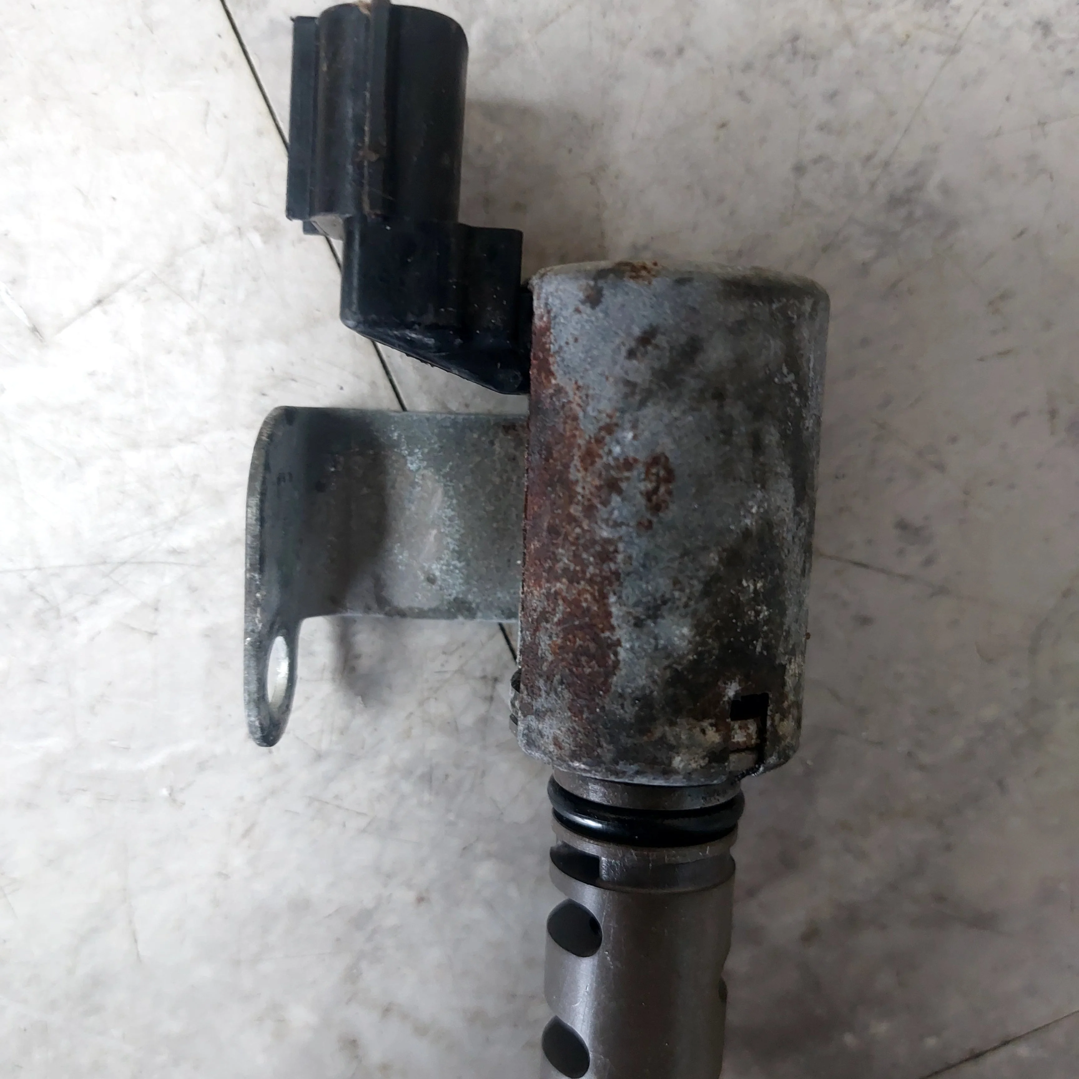 OEM Subaru WRX STi Forester AVCS Oil Control Valve Solenoid LGT XT - Image 2