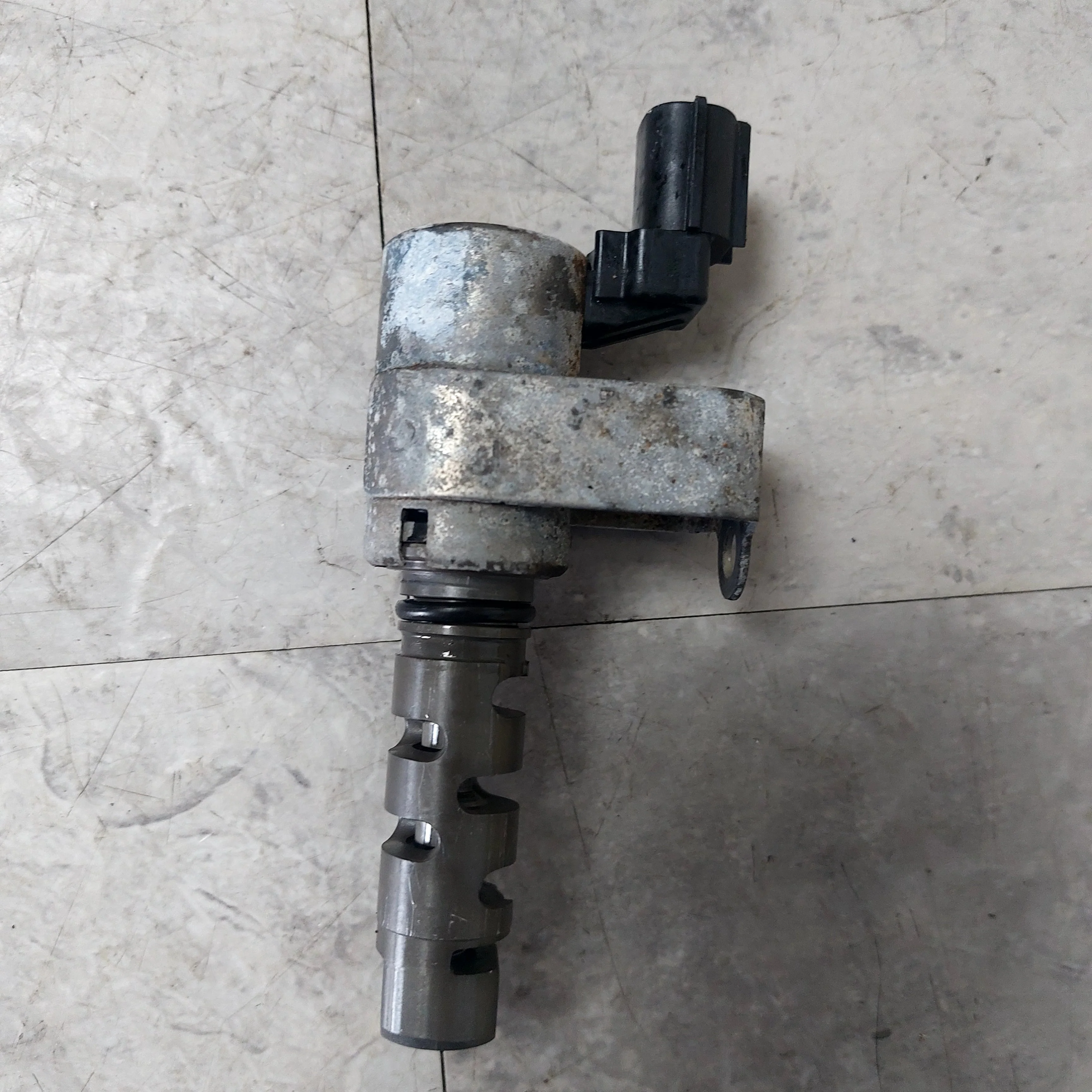 Subaru WRX STi Forester AVCS Oil Control Valve Solenoid LGT XT K2-v