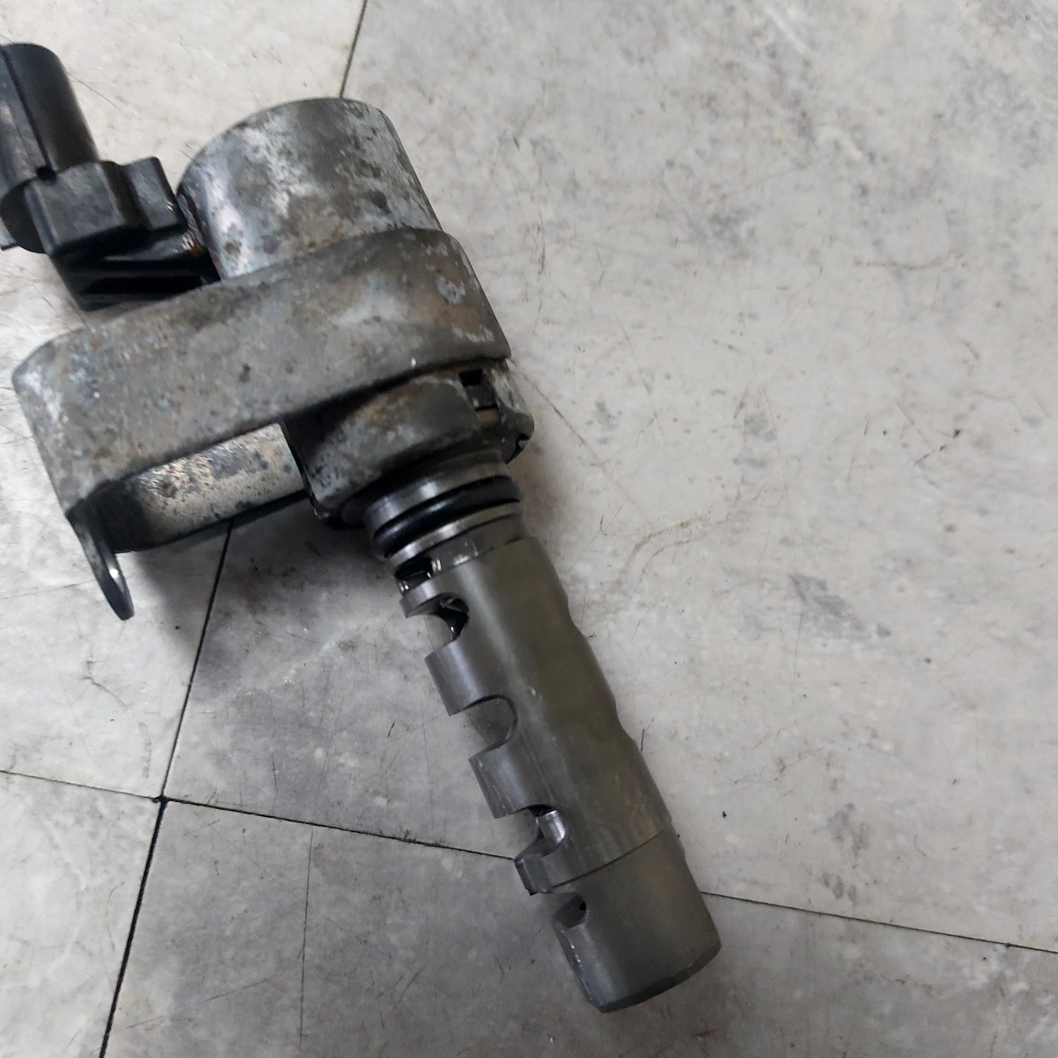 Subaru WRX STi Forester AVCS Oil Control Valve Solenoid LGT XT K2-v - Image 3