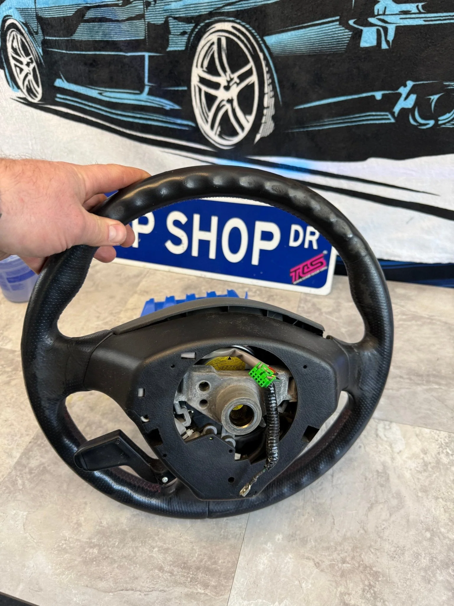 OEM Subaru STi steering wheel complete 2004 02-04 ( wrx swap ) - Image 3