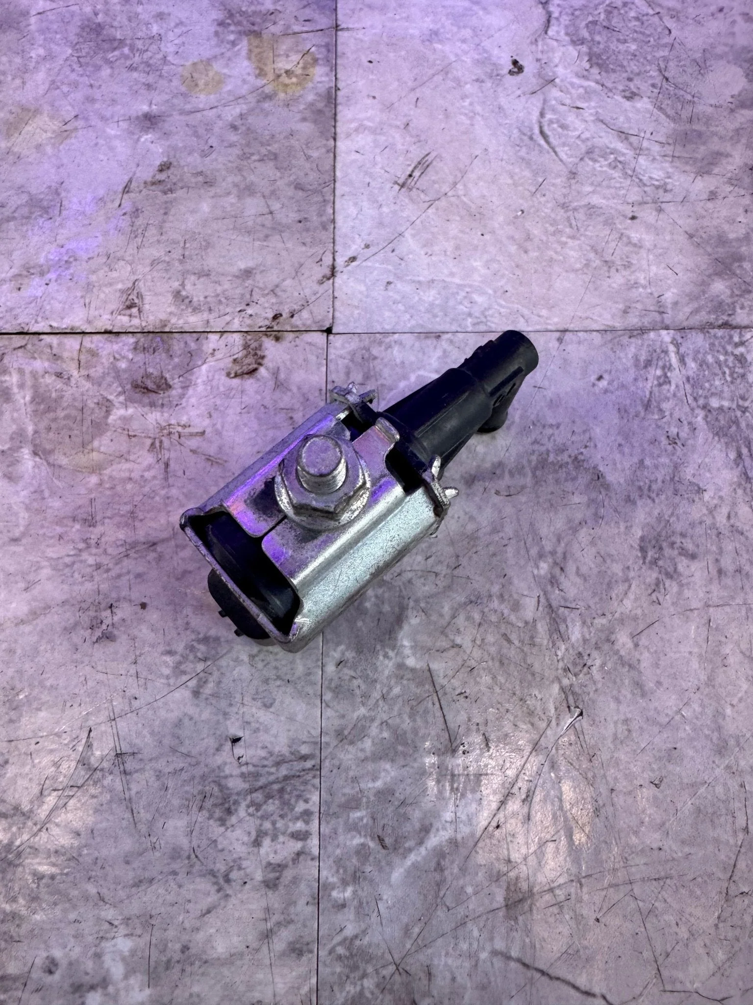 2008-2021 Subaru STi Vapor Canister OEM Purge Solenoid - Image 4