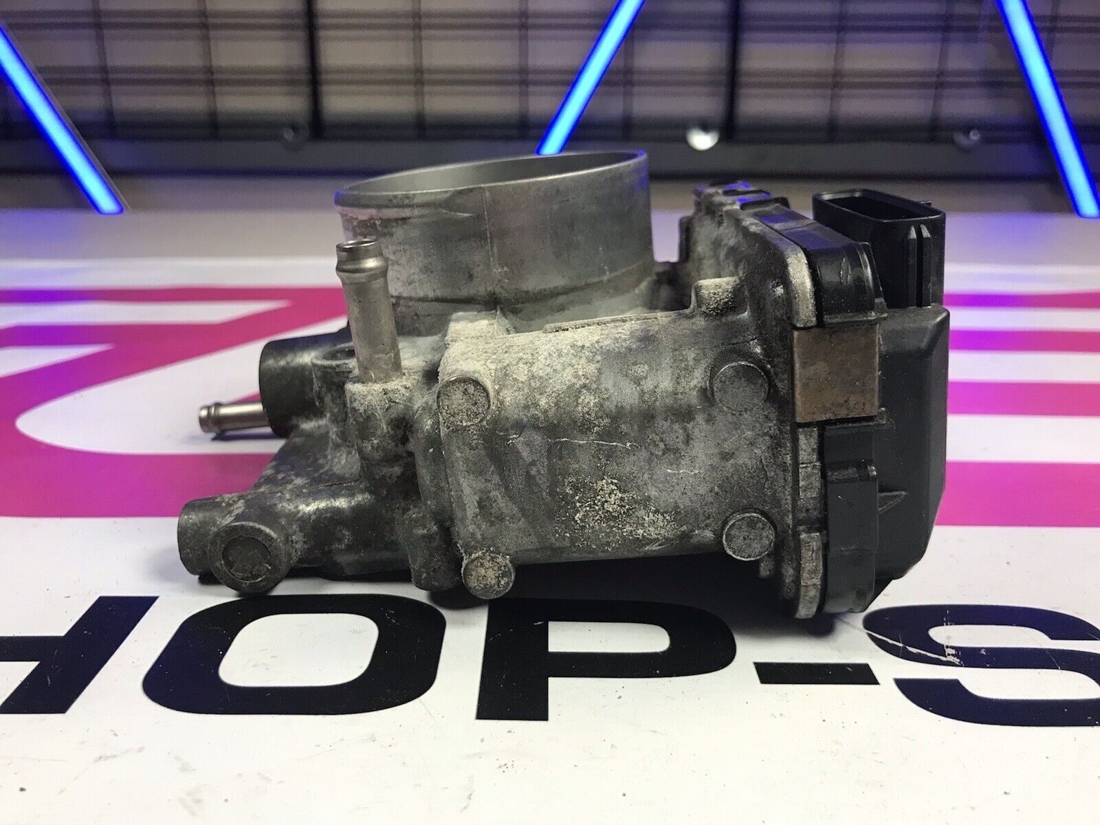 2006 Subaru Impreza STi Throttle OEM Body Assembly Omni 4 Bar MAP Sensor - Image 2