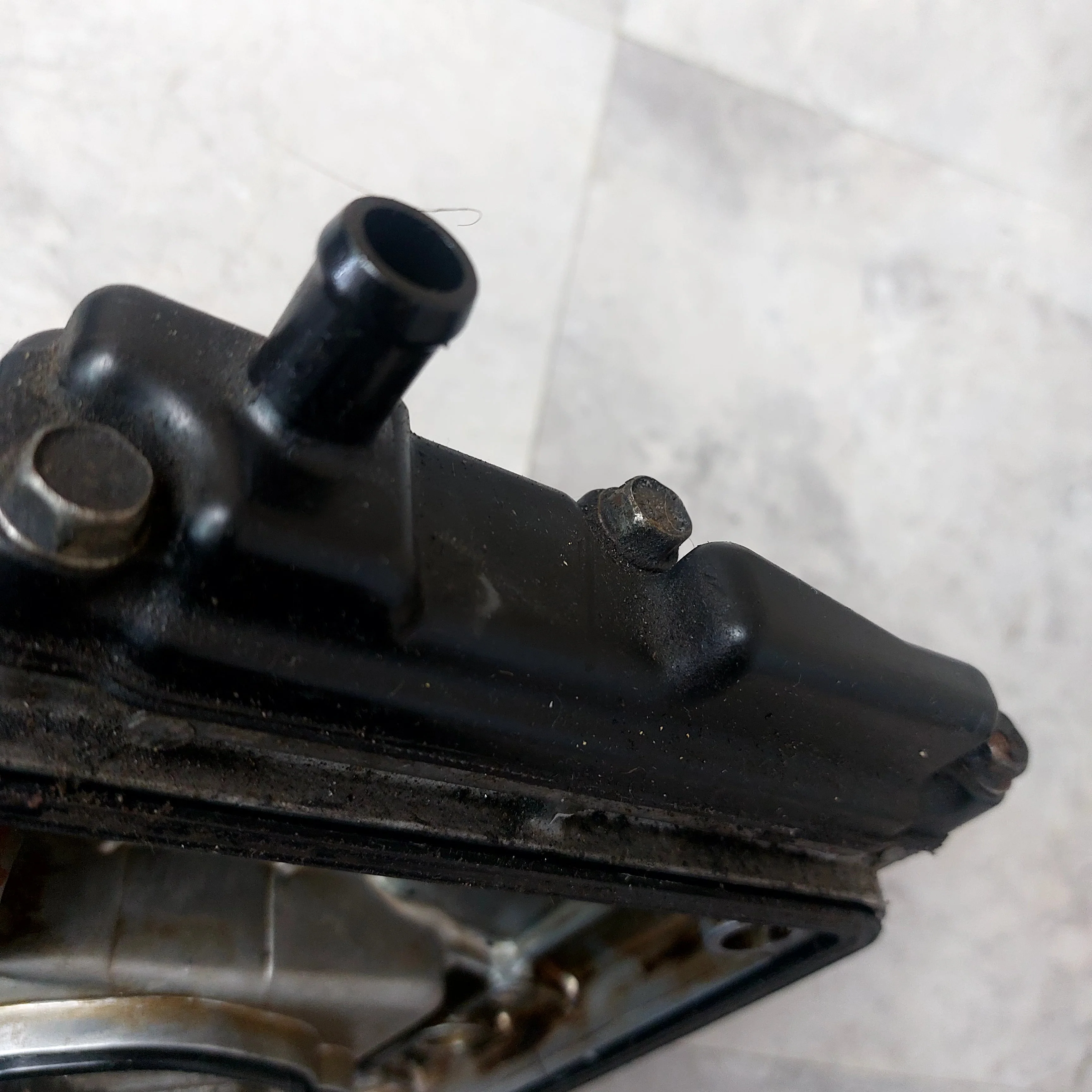 2002-2005 Subaru WRX Valve Cover OEM RH Pass Side Ej205 68T-R - Image 11