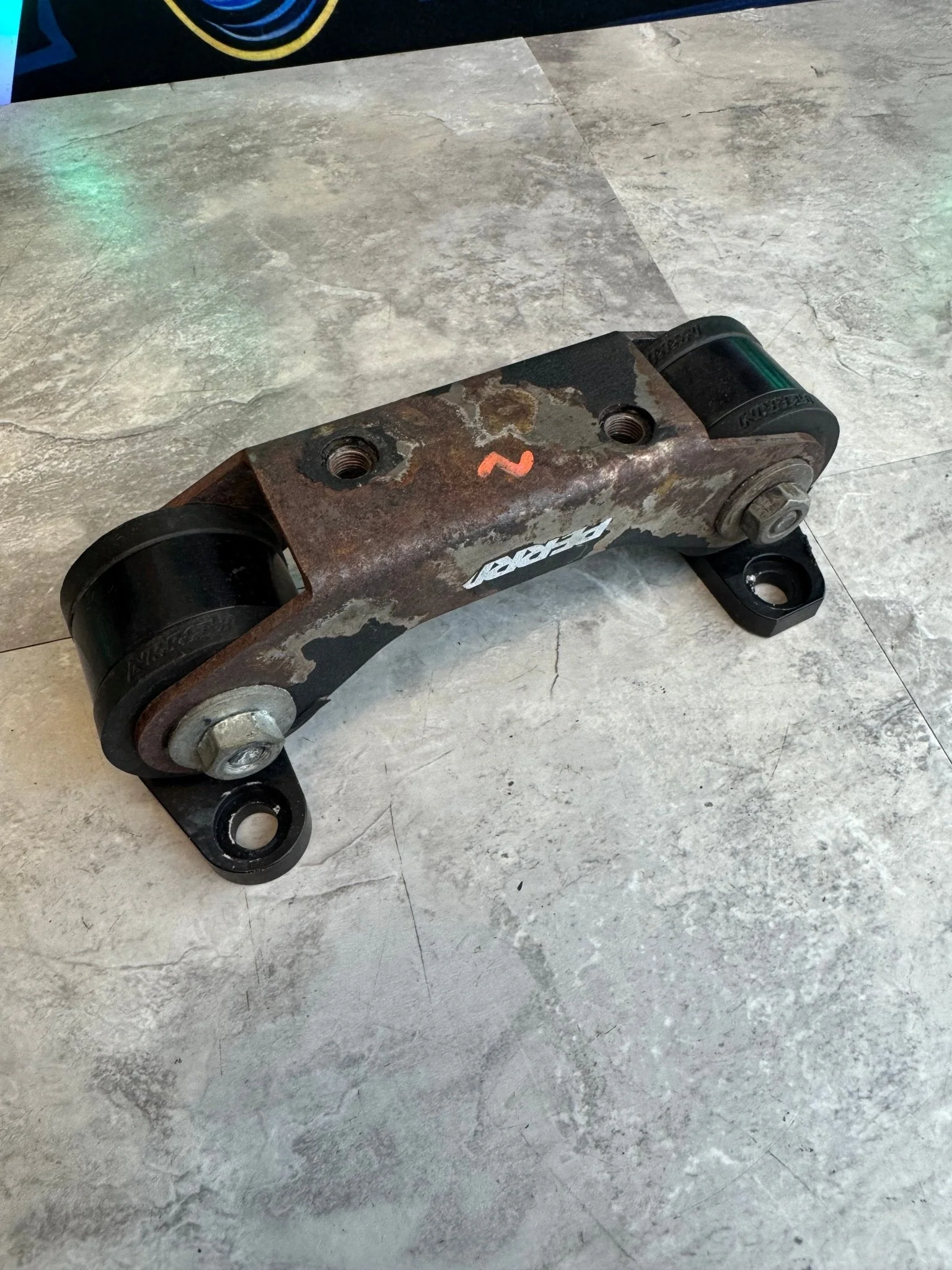 2004-2011 Subaru Perrin Transmission Mount 5mt/6mt 02+ Wrx/04+ Sti/ LGT/ FXT/ OBXT - Image 2