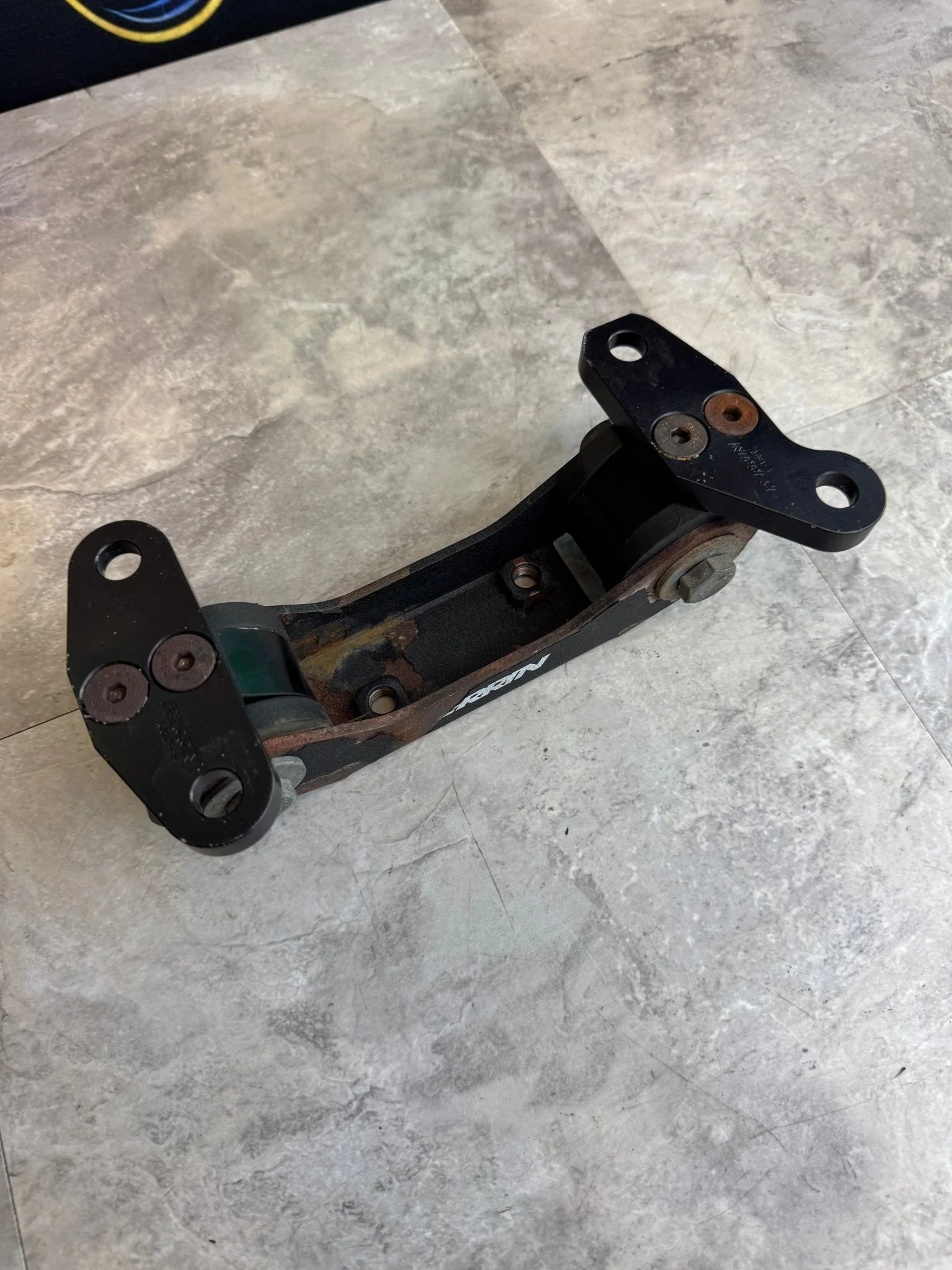 2004-2011 Subaru Perrin Transmission Mount 5mt/6mt 02+ Wrx/04+ Sti/ LGT/ FXT/ OBXT - Image 3