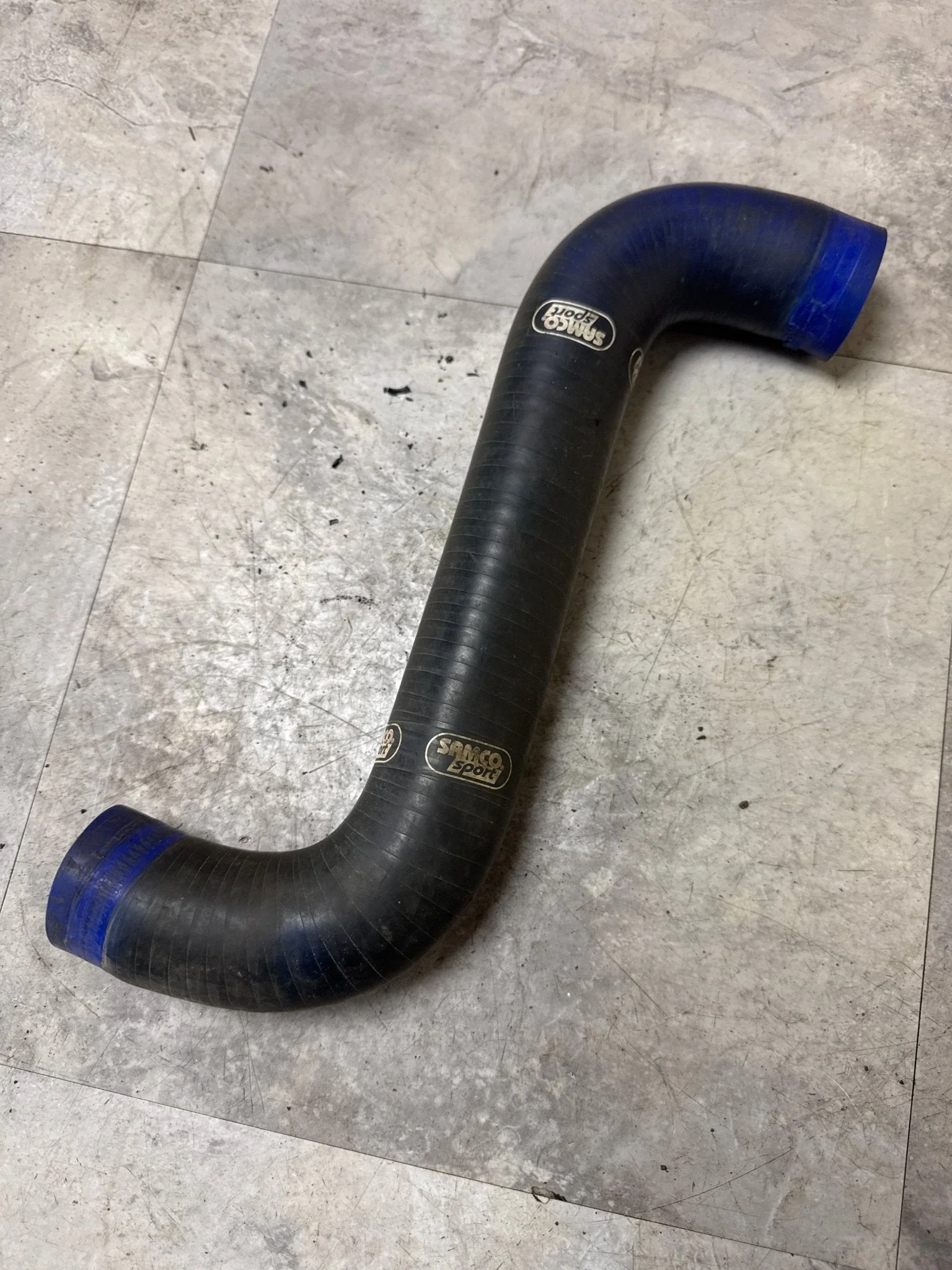 2002-2007 Subaru WRX STi Samco Upper Radiator Hose Blue - / G4