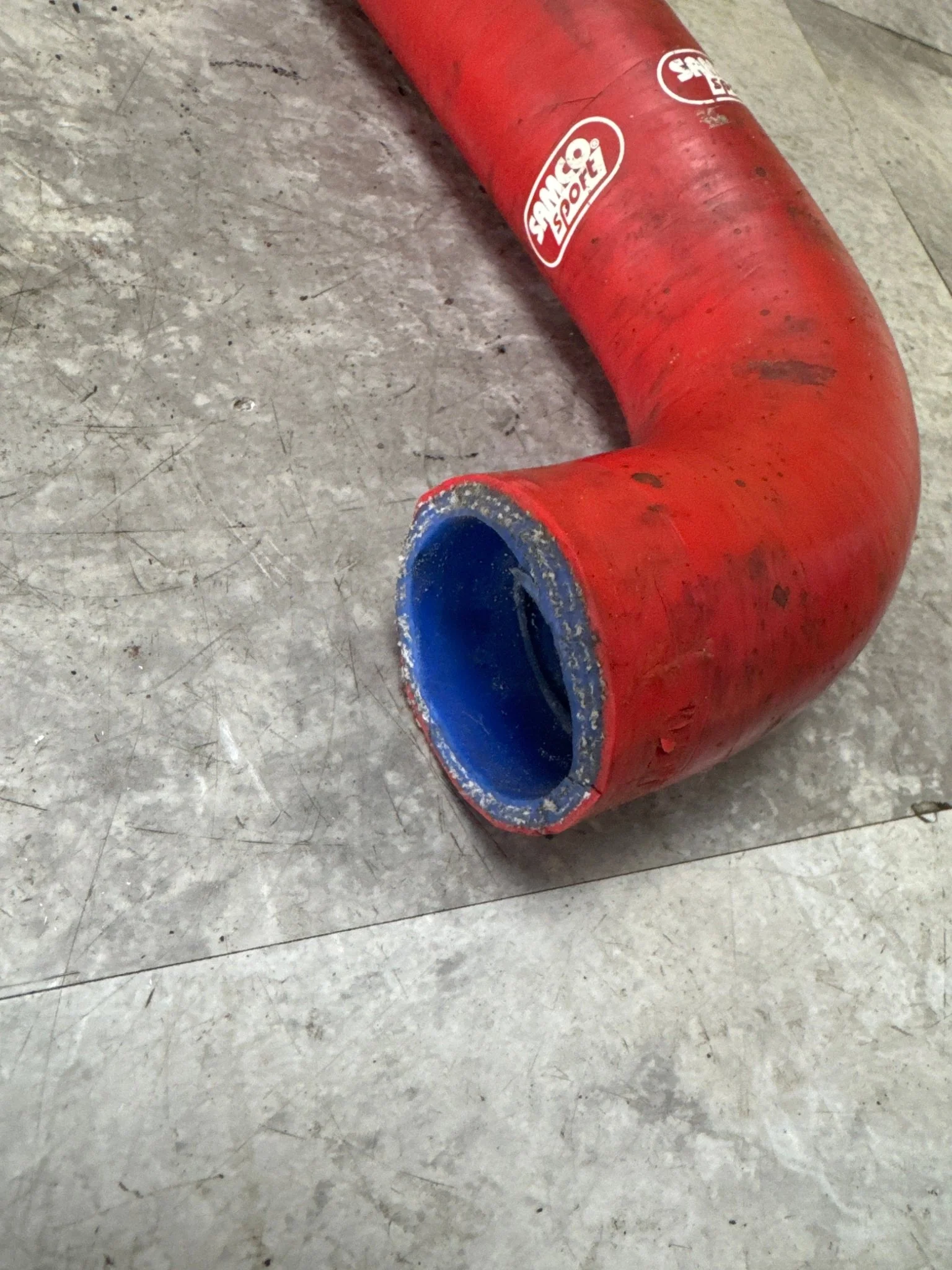 2002-2007 Subaru WRX STi Samco Upper Radiator Hose Red - / G4 - Image 3