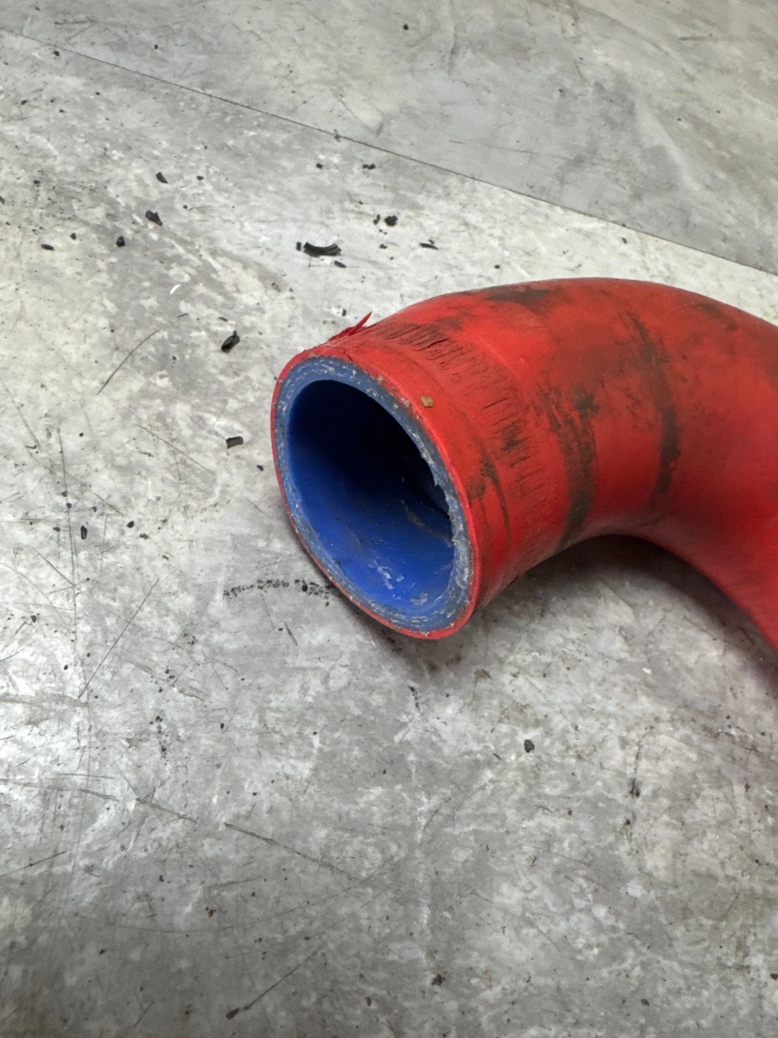 2002-2007 Subaru WRX STi Samco Upper Radiator Hose Red - / G4 - Image 4
