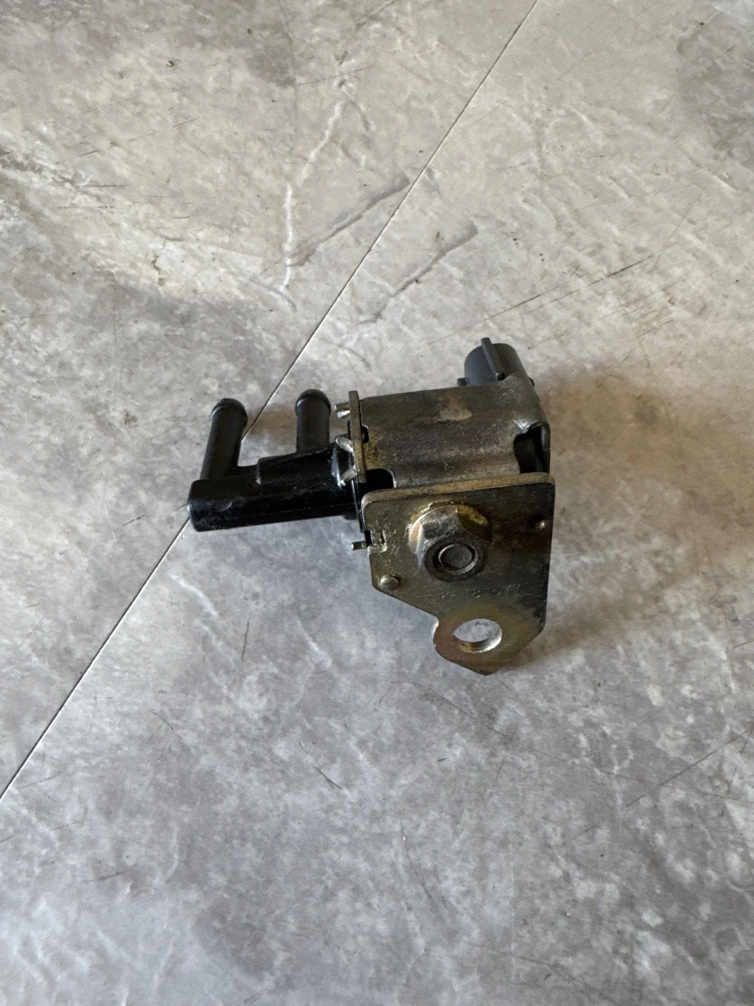 2002-2005 Subaru Impreza WRX Vapor Canister Purge Solenoid J3 - Image 3