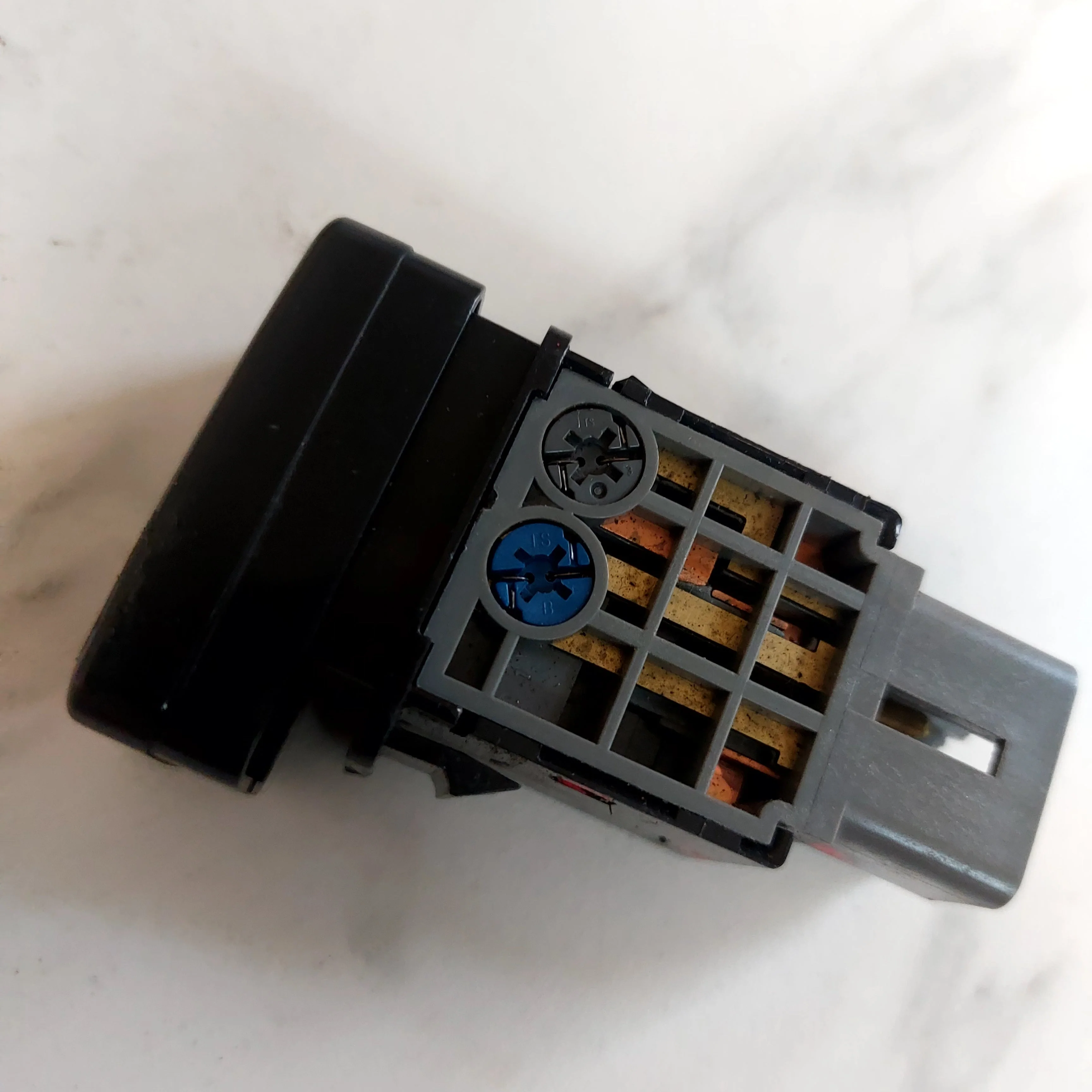 2002-2007 Subaru Fog Light Switch Impreza/wrx/sti - Image 2