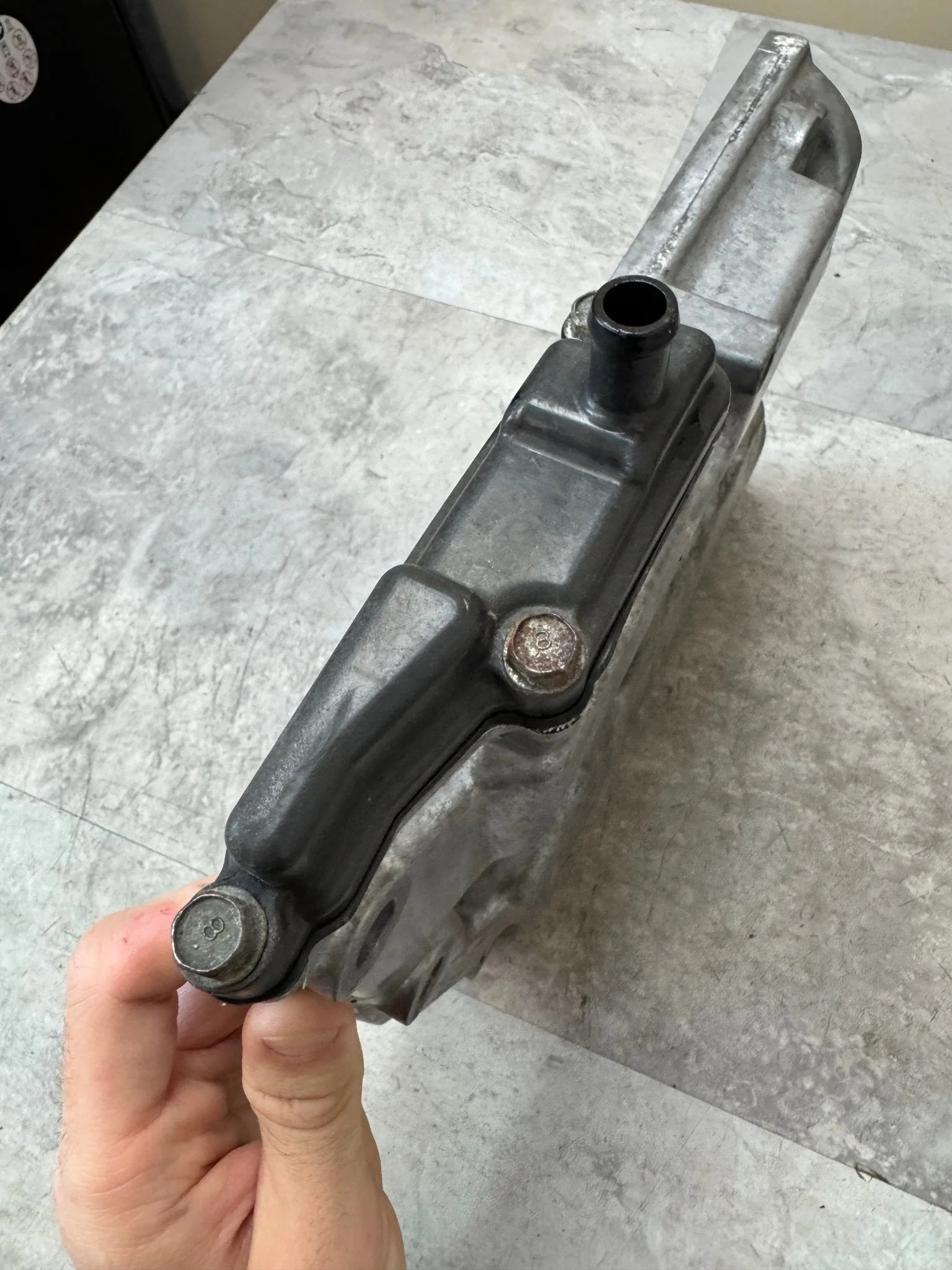2002-2005 Subaru Impreza WRX RH OEM Passenger Side Valve Cover E2 - Image 3
