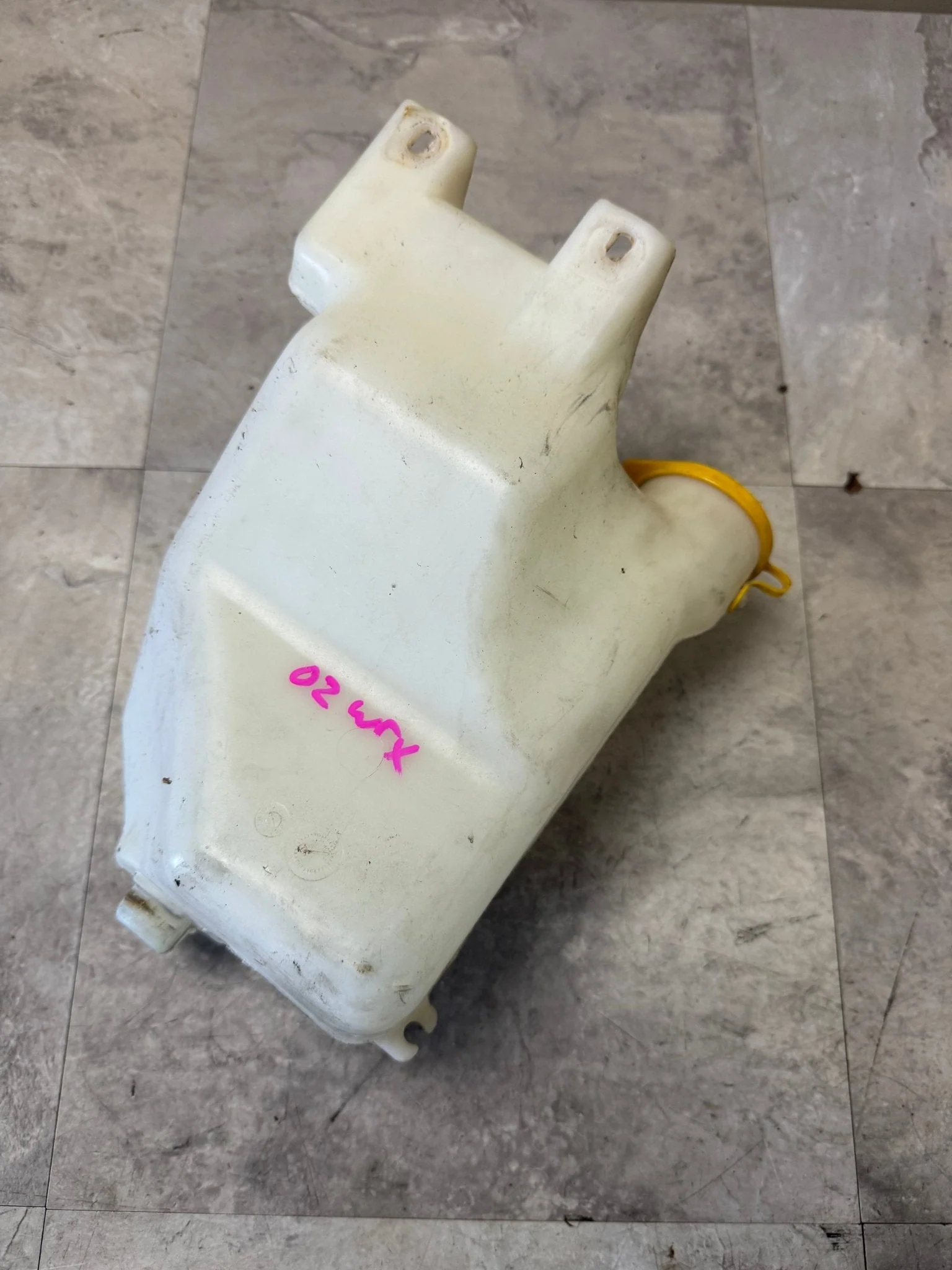 2002 Subaru Impreza WRX STi OEM Single Pump Windshield Washer Reservoir F5 - Image 4