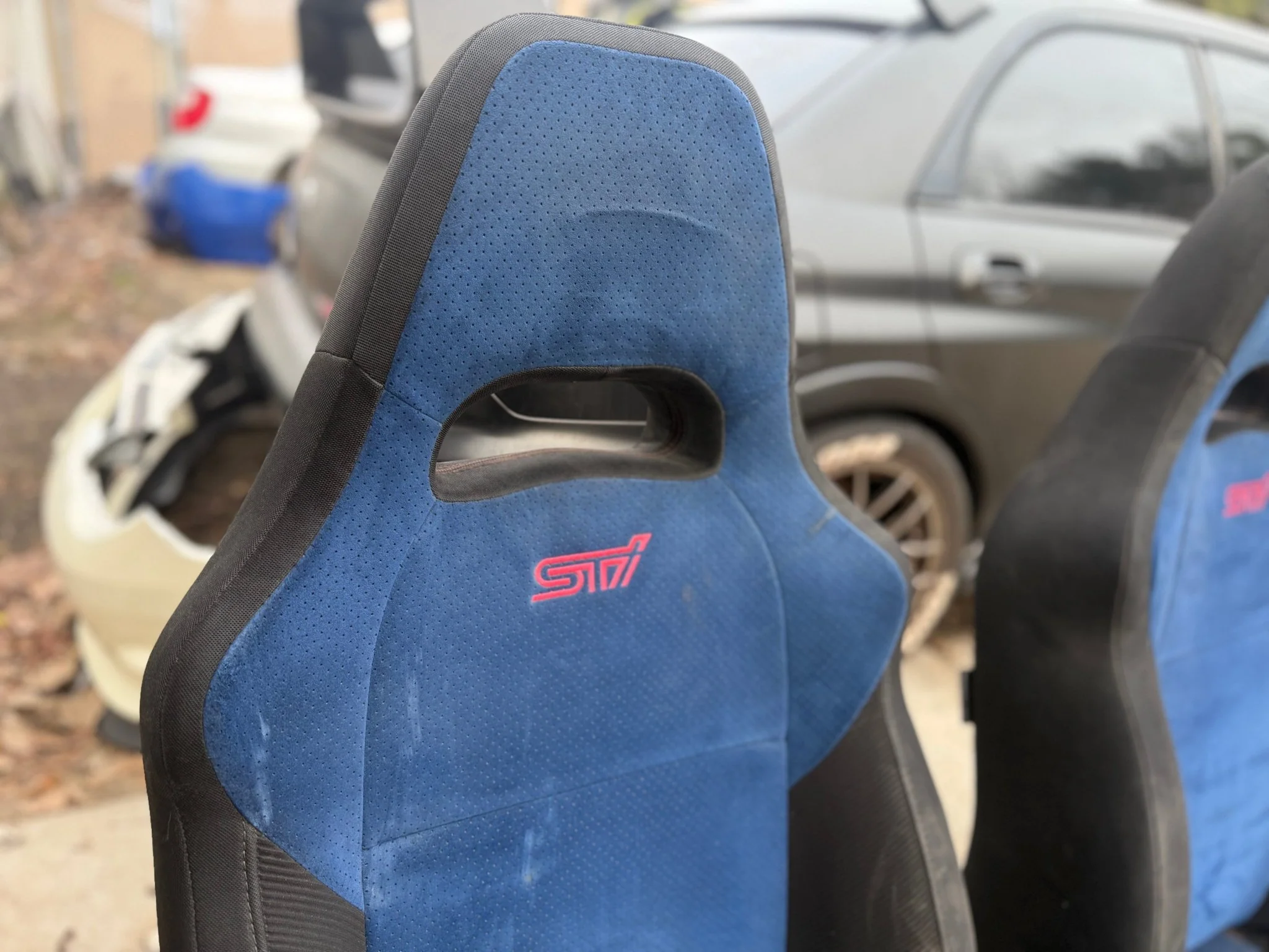SUBARU STi front seat pair & rear WRX swap blue oem alcantara 2002-2007 pink cherry blossom logo - Image 4