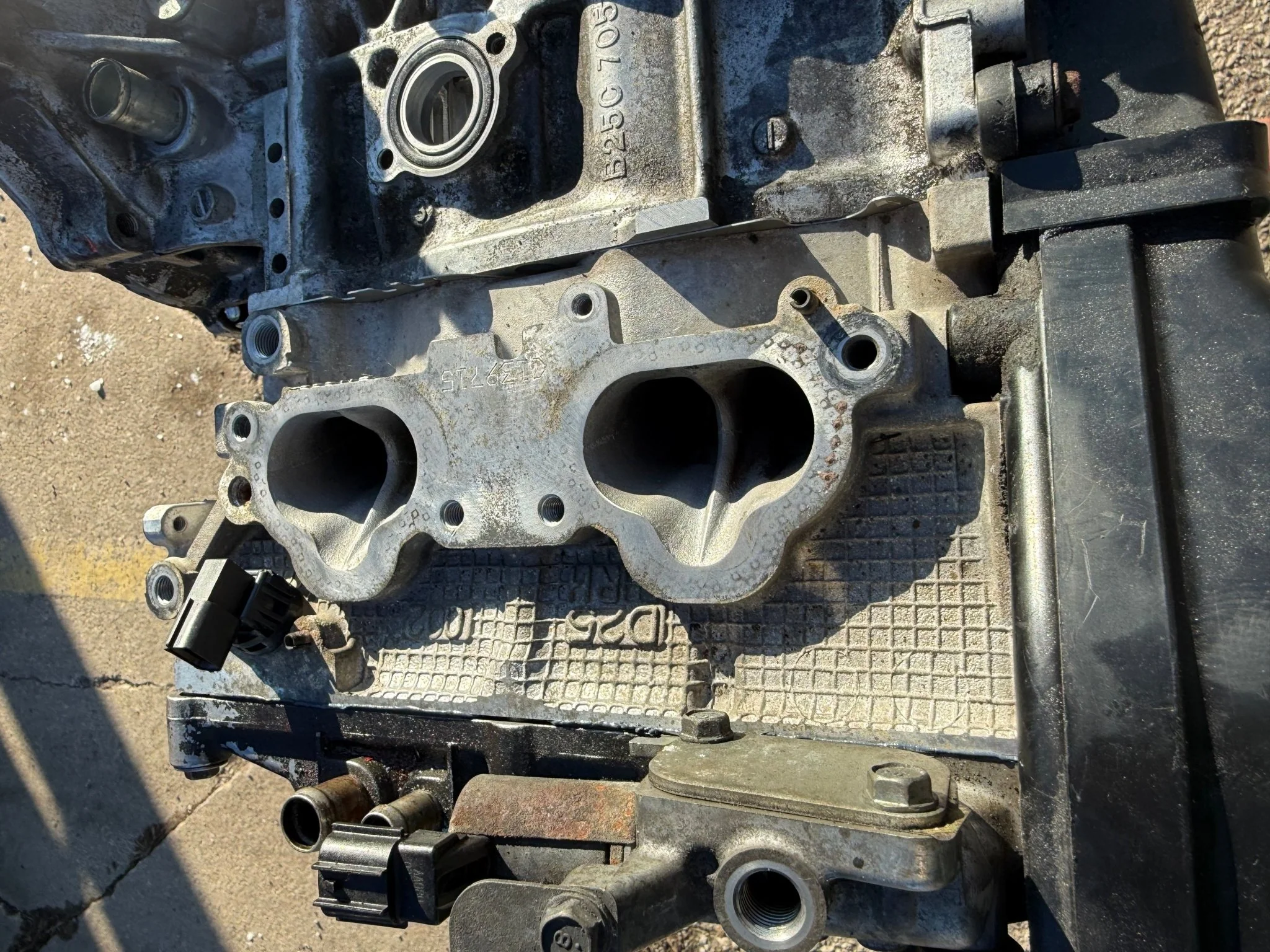 SUBARU used EJ257 turbo engine long block longblock boxer motor w/ d25 SAVCS heads ARP studs - Image 3